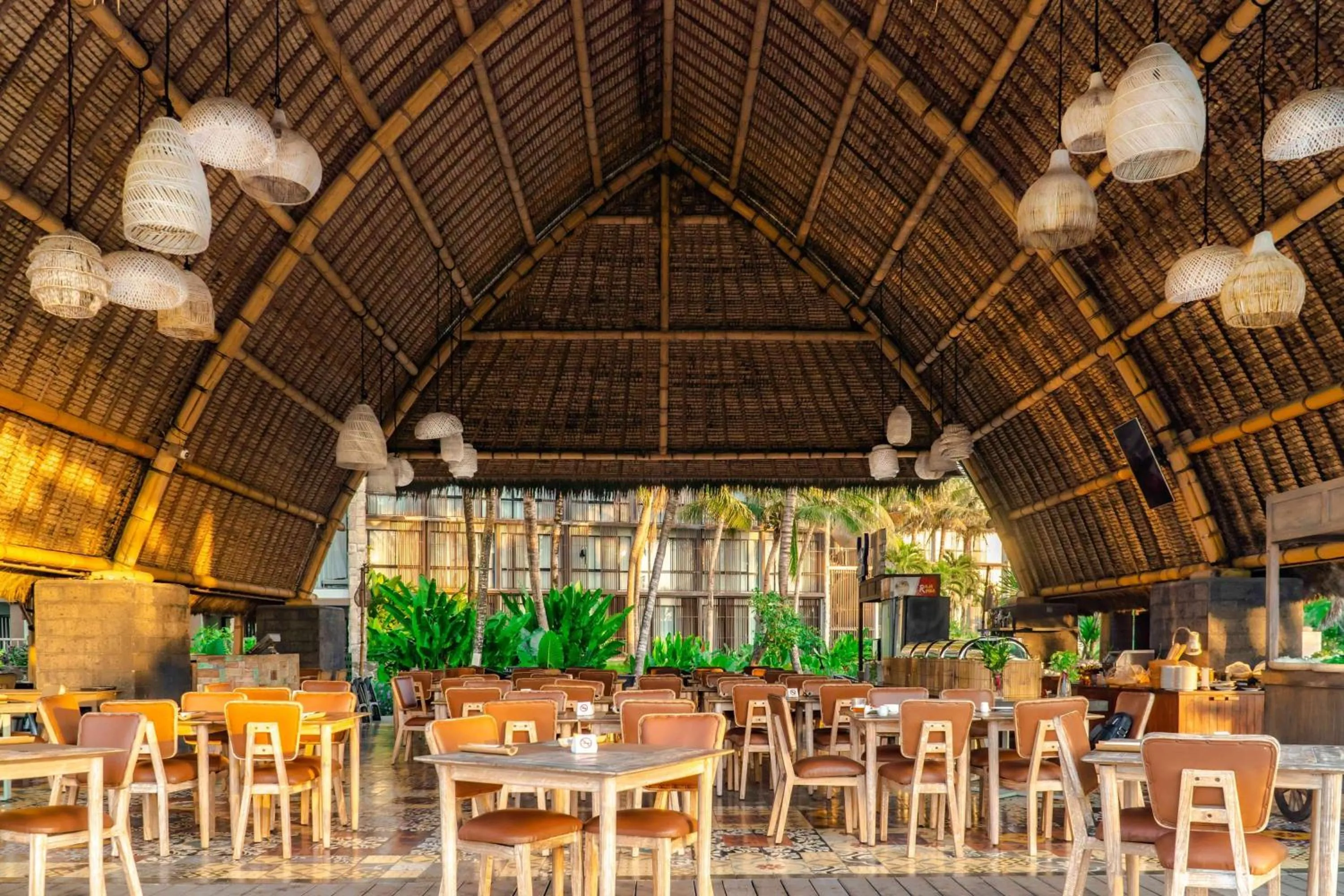 Restaurant/places to eat in Wyndham Tamansari Jivva Resort Bali