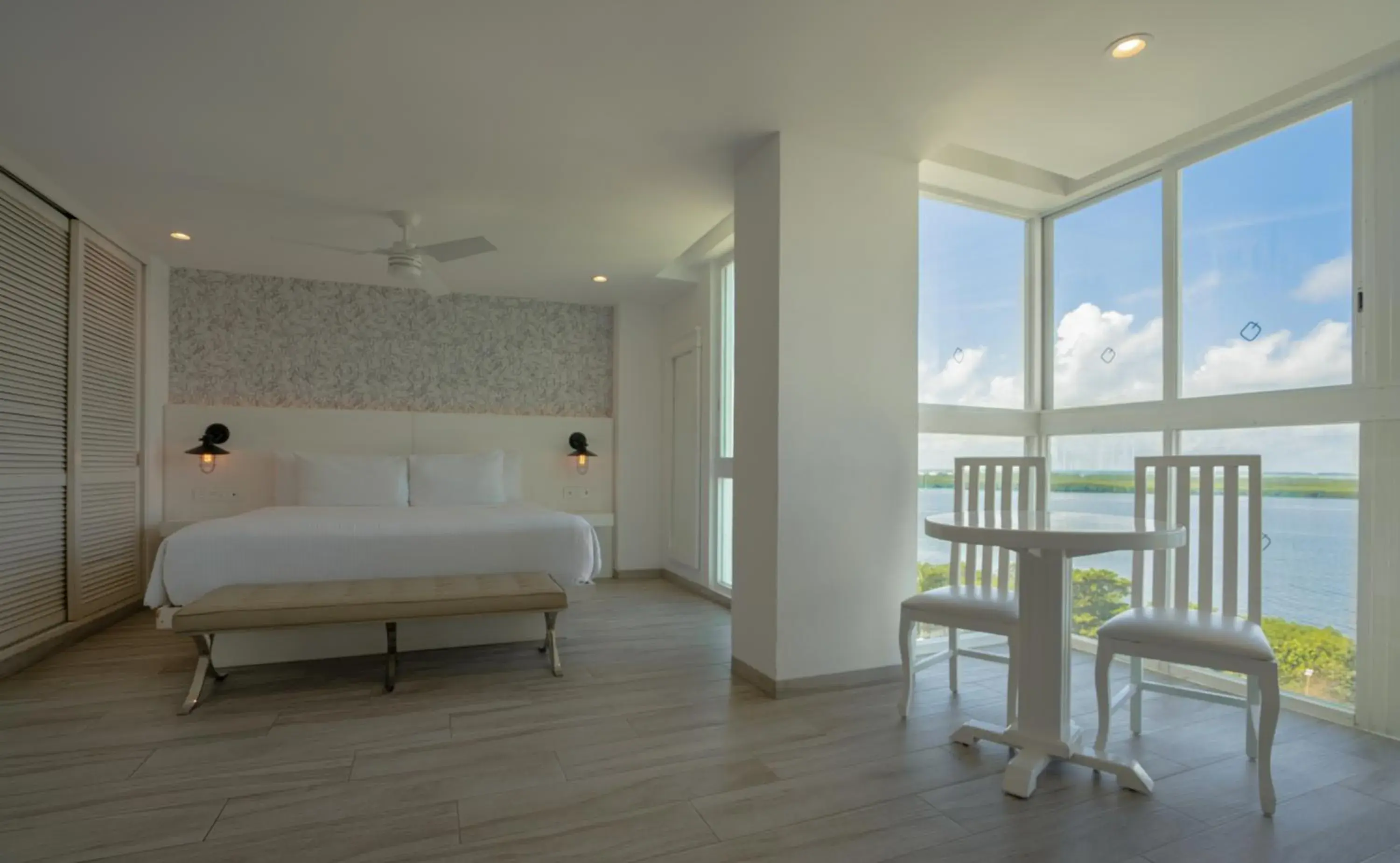 Junior Suite Sunset - single occupancy in Oleo Cancun Playa All Inclusive Resort Junior Suite Sunset - single occupancy in Oleo Cancun Playa All Inclusive Resort