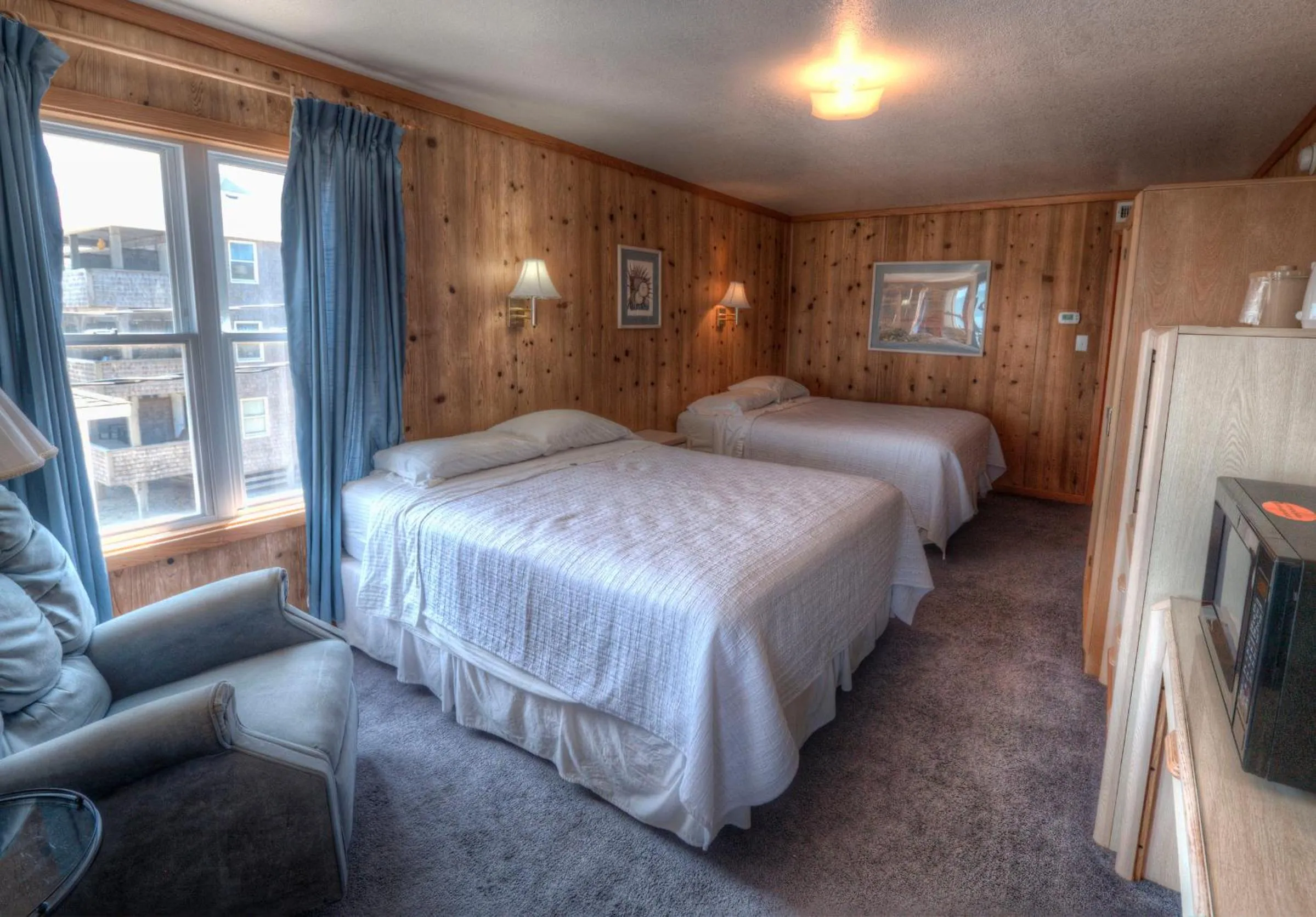 Bed in Outer Banks Motel