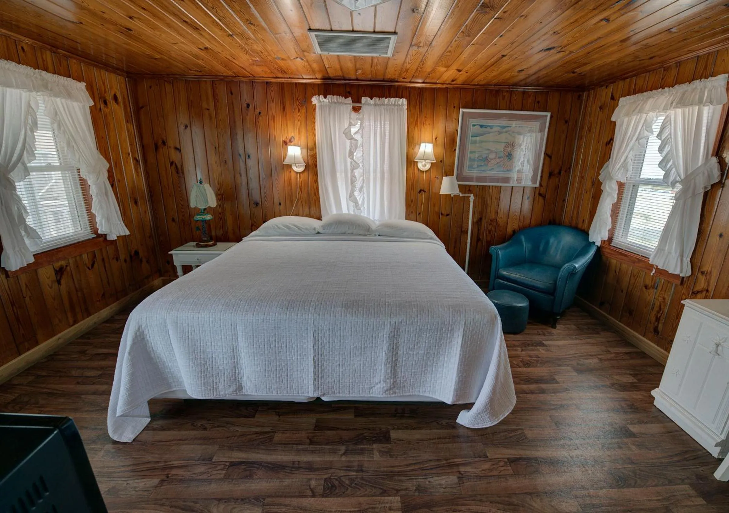 Bed in Outer Banks Motel