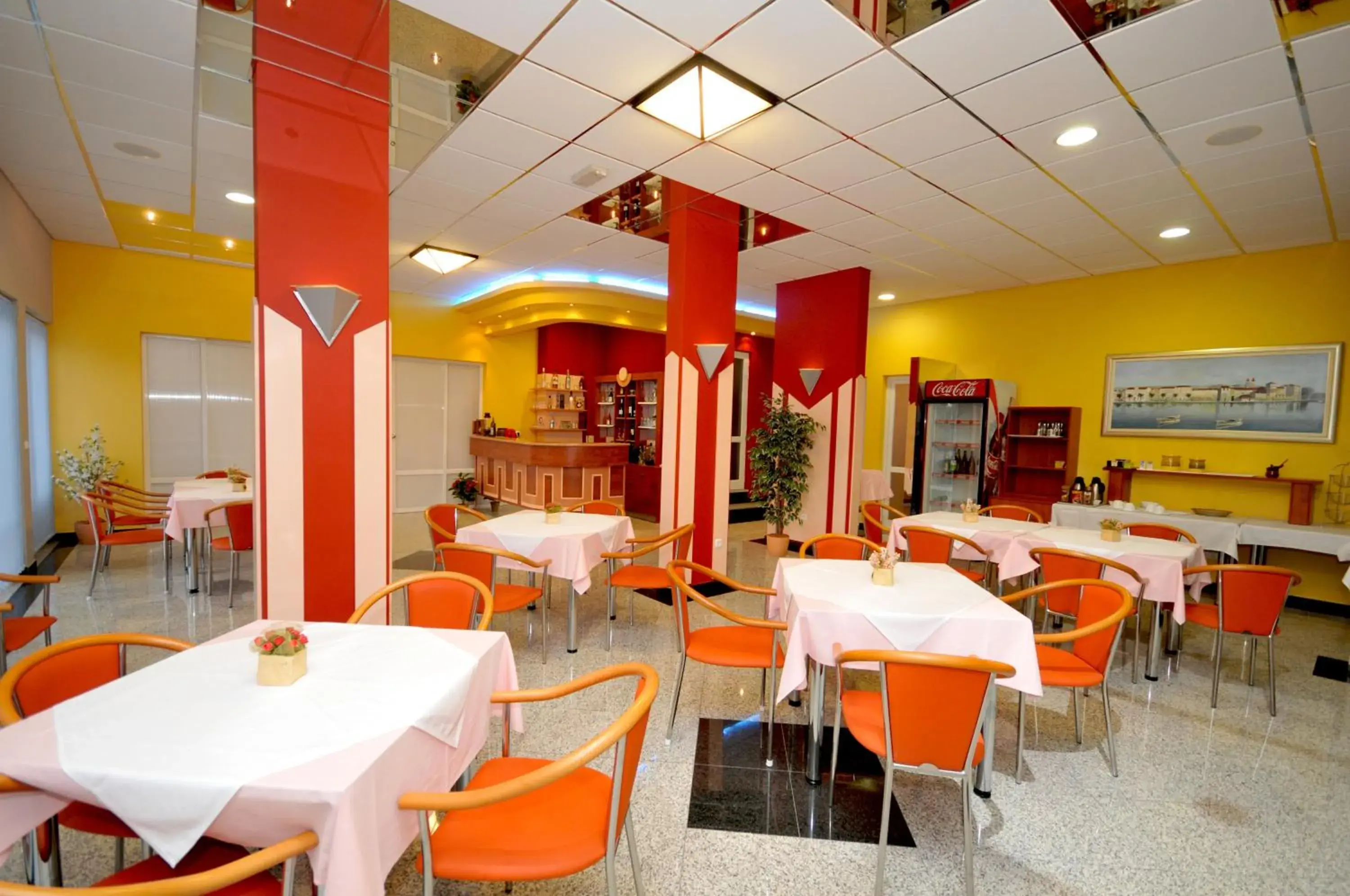 Restaurant/places to eat in Apartmani Trogir Restaurant/places to eat in Apartmani Trogir