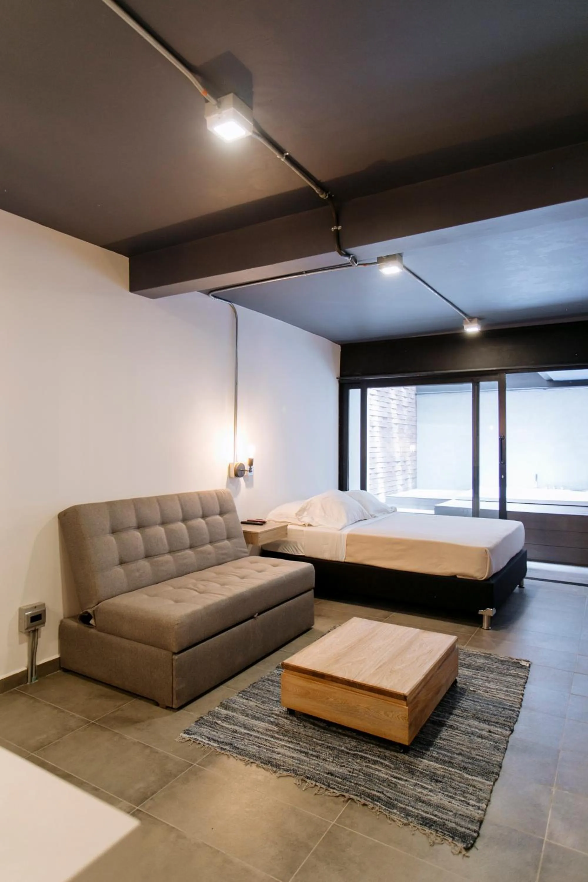 Photo of the whole room, Bed in Soy Local Provenza