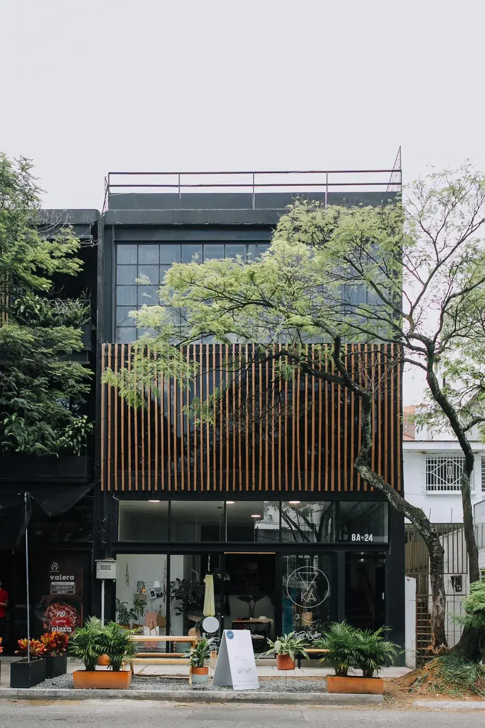 Facade/entrance in Soy Local Provenza Facade/entrance in Soy Local Provenza