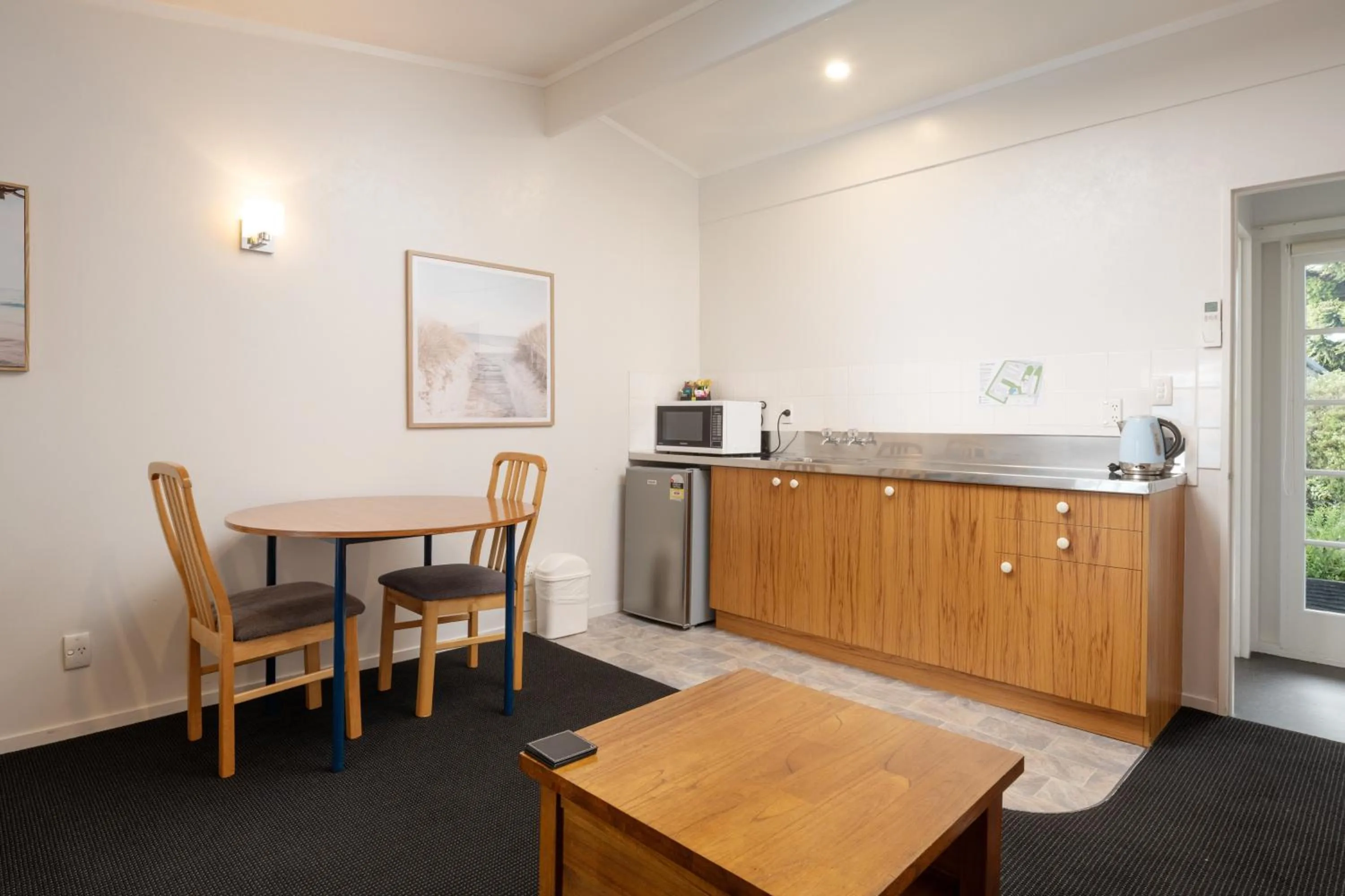 kitchen in Grove Park Motor Lodge