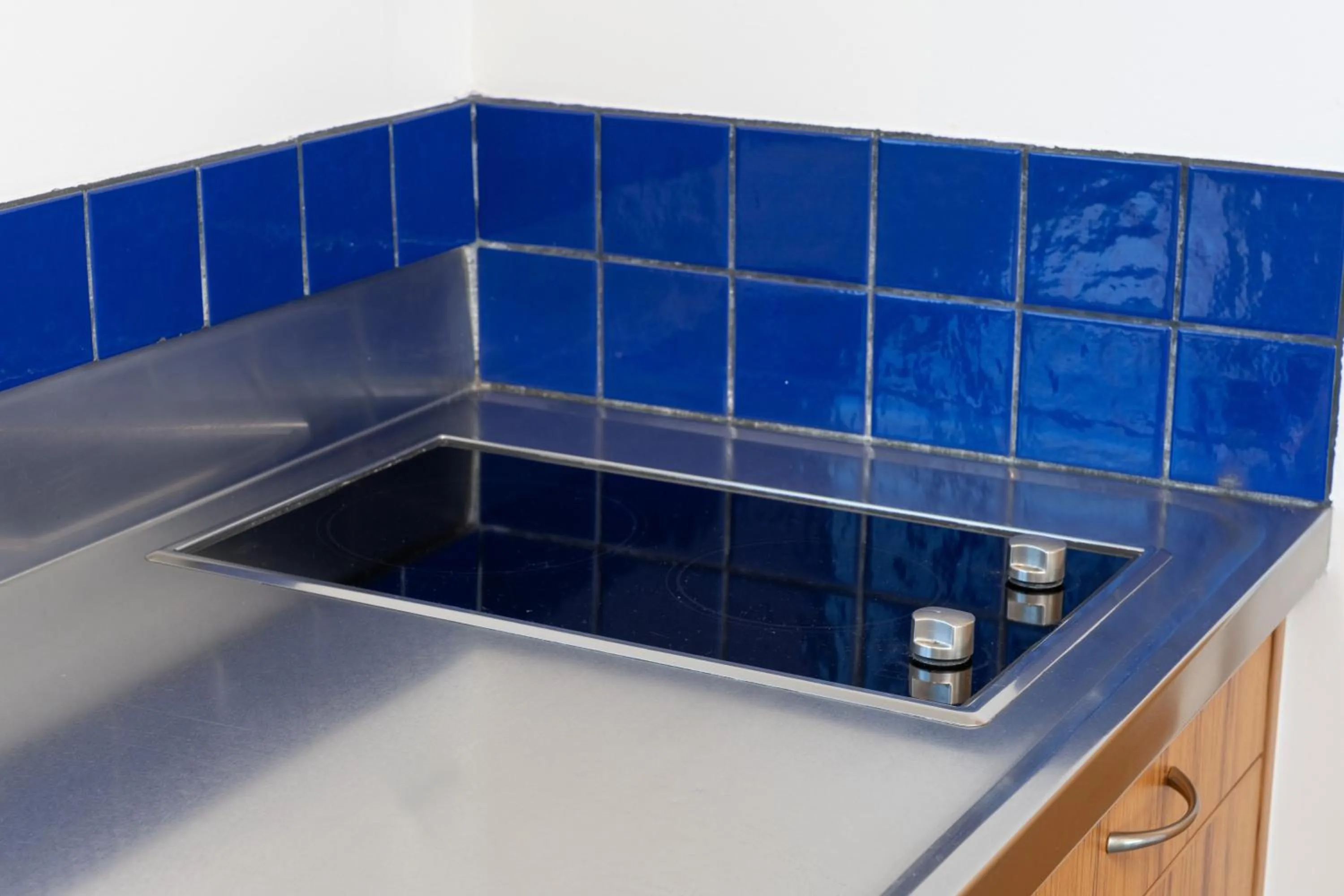 kitchen in Grove Park Motor Lodge