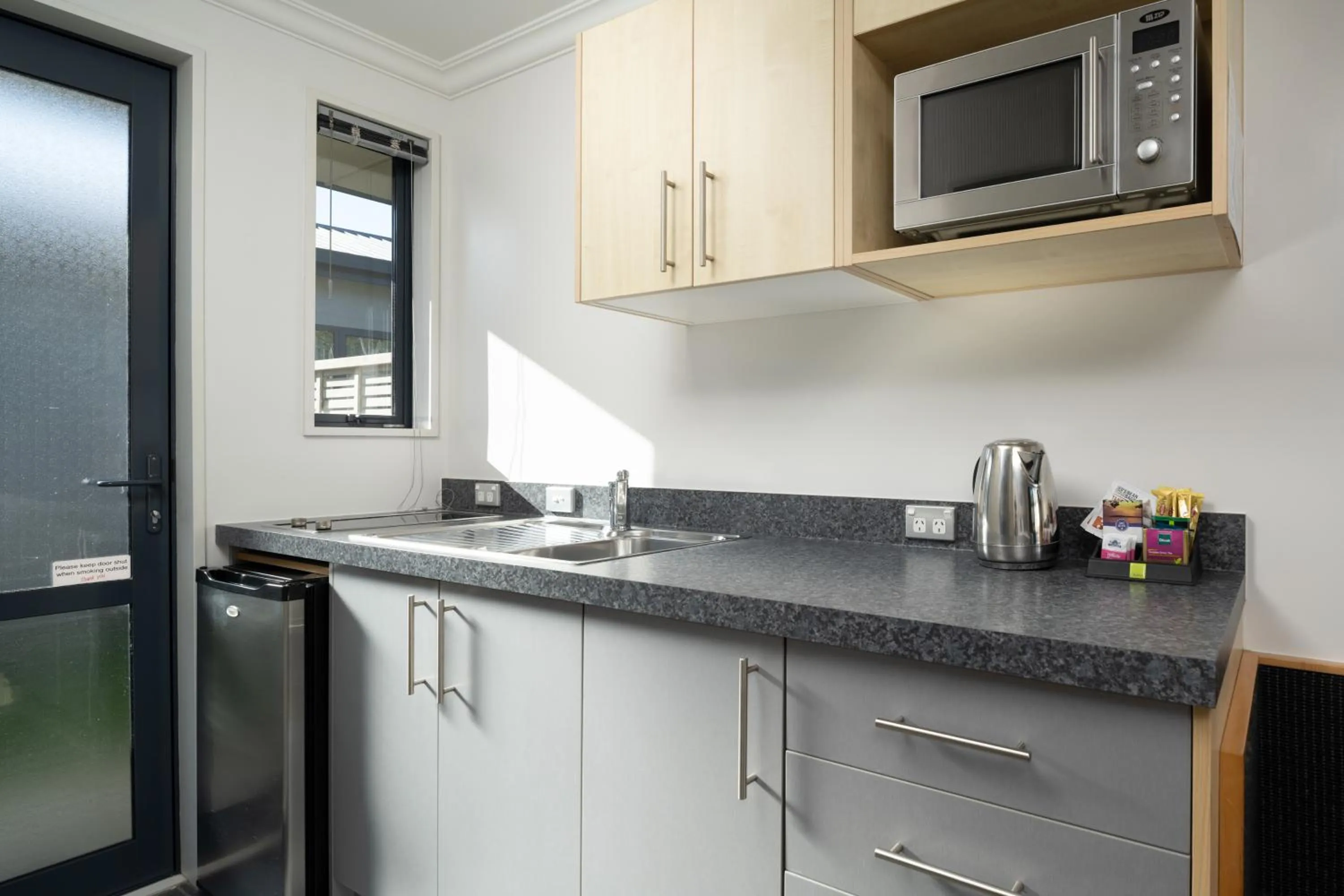 kitchen in Grove Park Motor Lodge