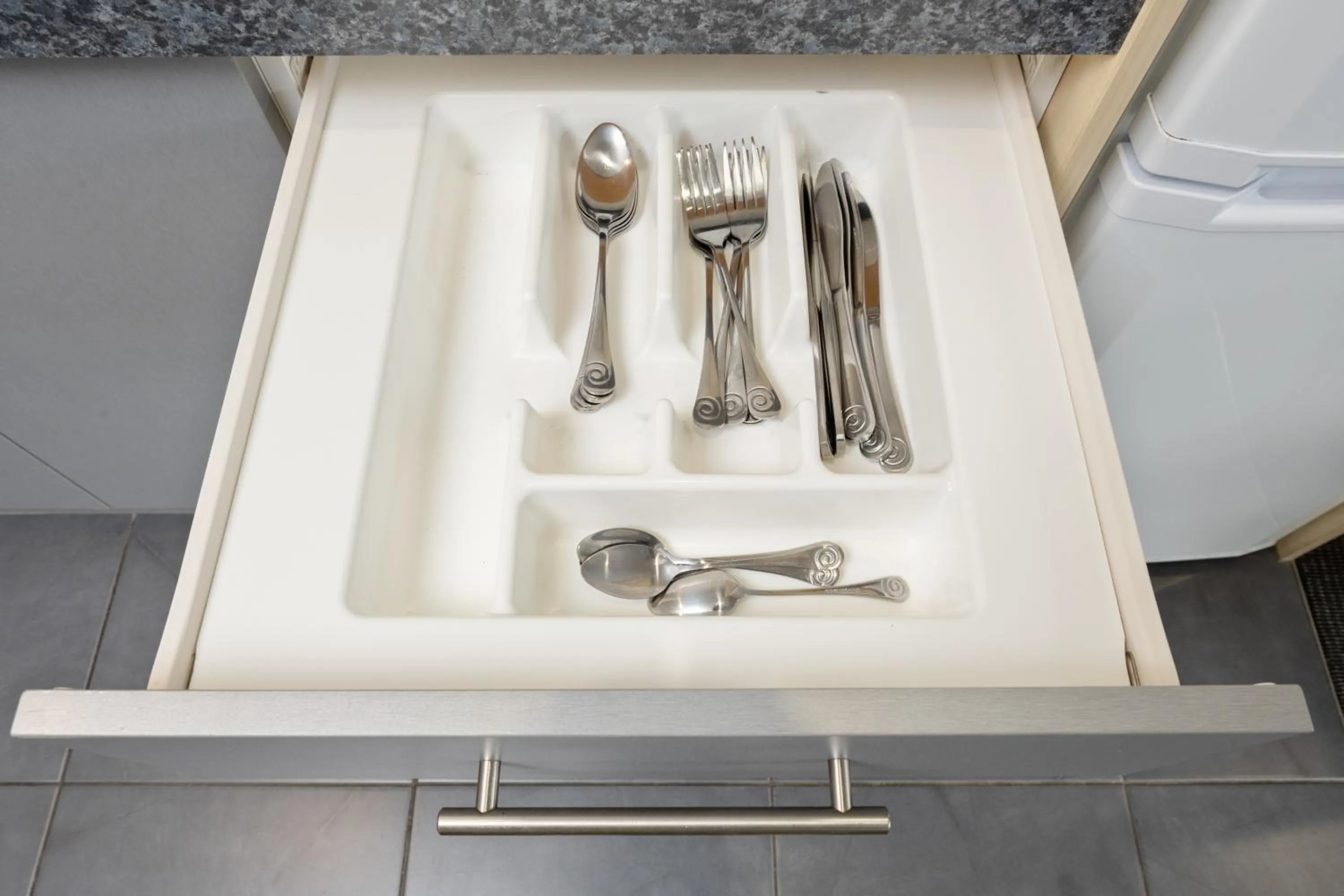 kitchen in Grove Park Motor Lodge