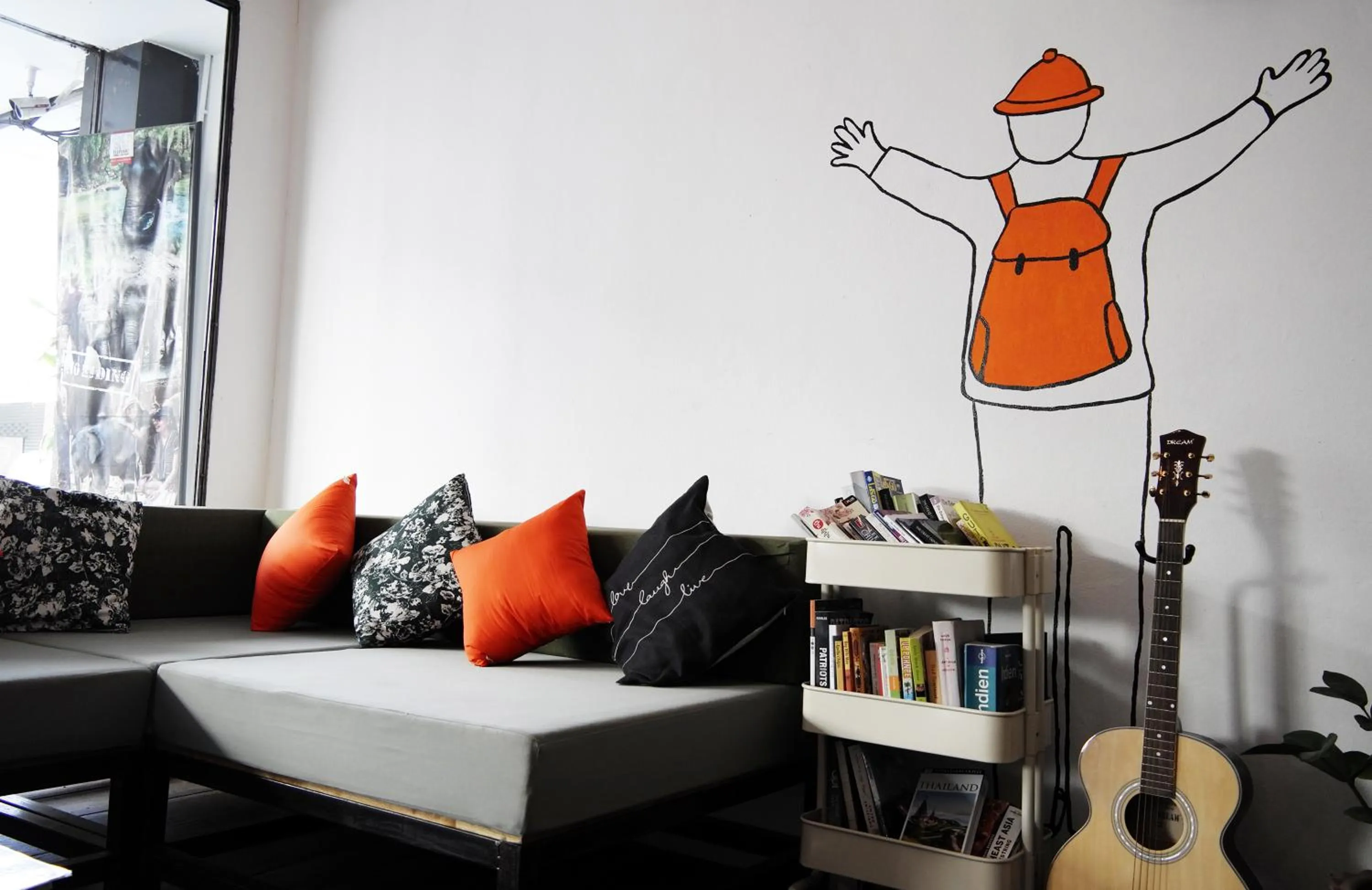 Seating area in Green Sleep Hostel