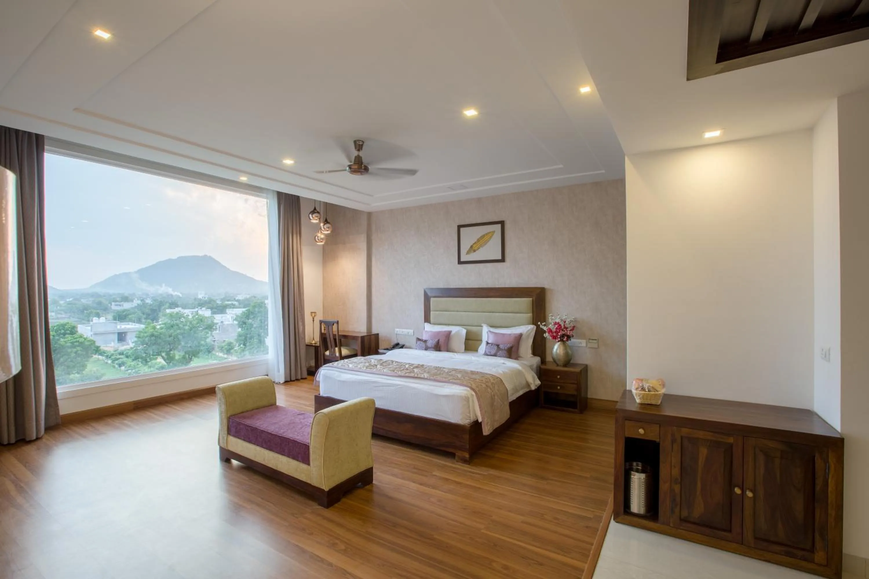 Bed in Brahma Horizon Hotel & Spa - Pushkar