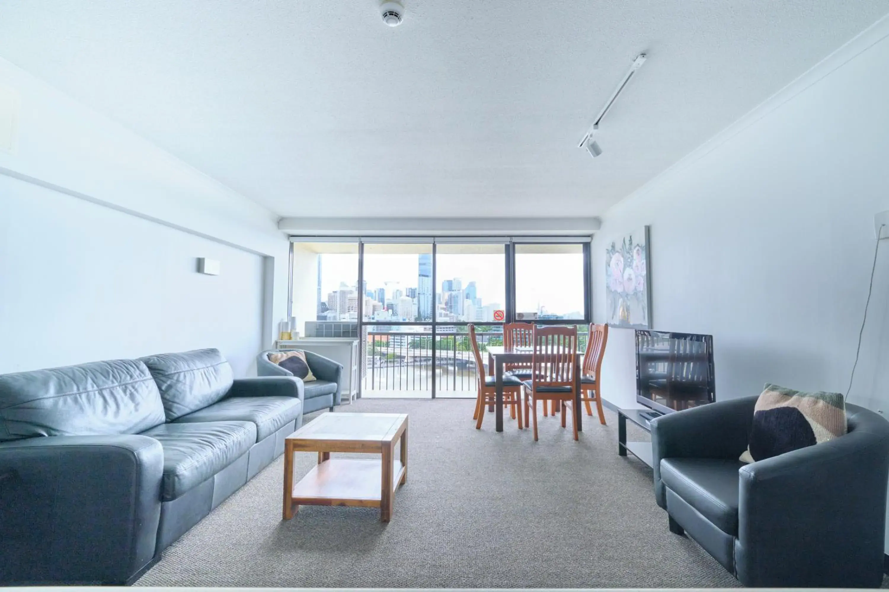 Living room in River Plaza Apartments Brisbane Southbank Living room in River Plaza Apartments Brisbane Southbank