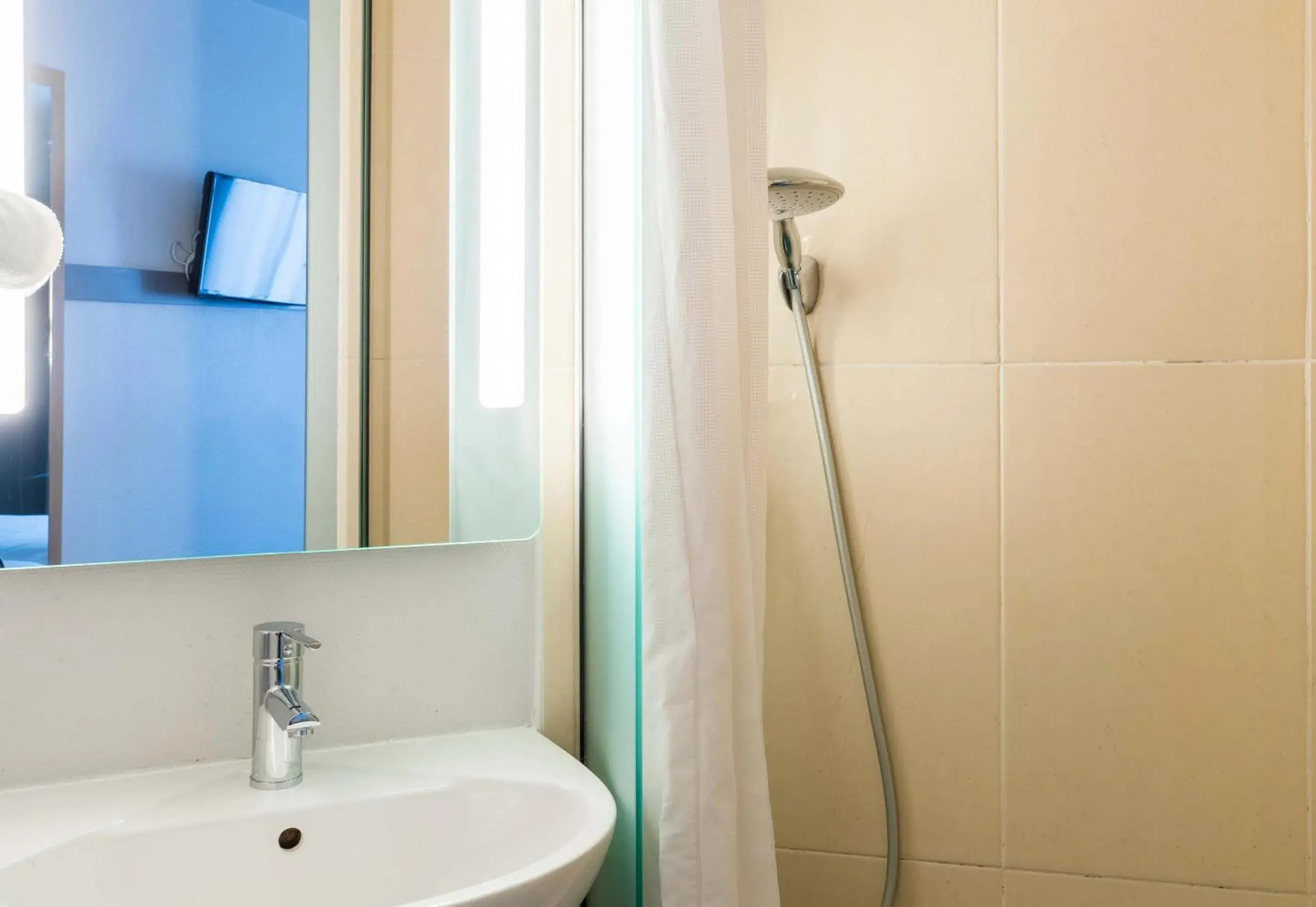 Twin Room in B&B HOTEL Troyes Saint-Parres-aux-Tertres Twin Room in B&B HOTEL Troyes Saint-Parres-aux-Tertres