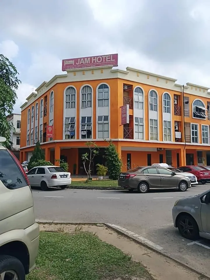 JAM Hotel Kota Warisan Sepang @ ERL Salak Tinggi, KLIA 1-2 & F1