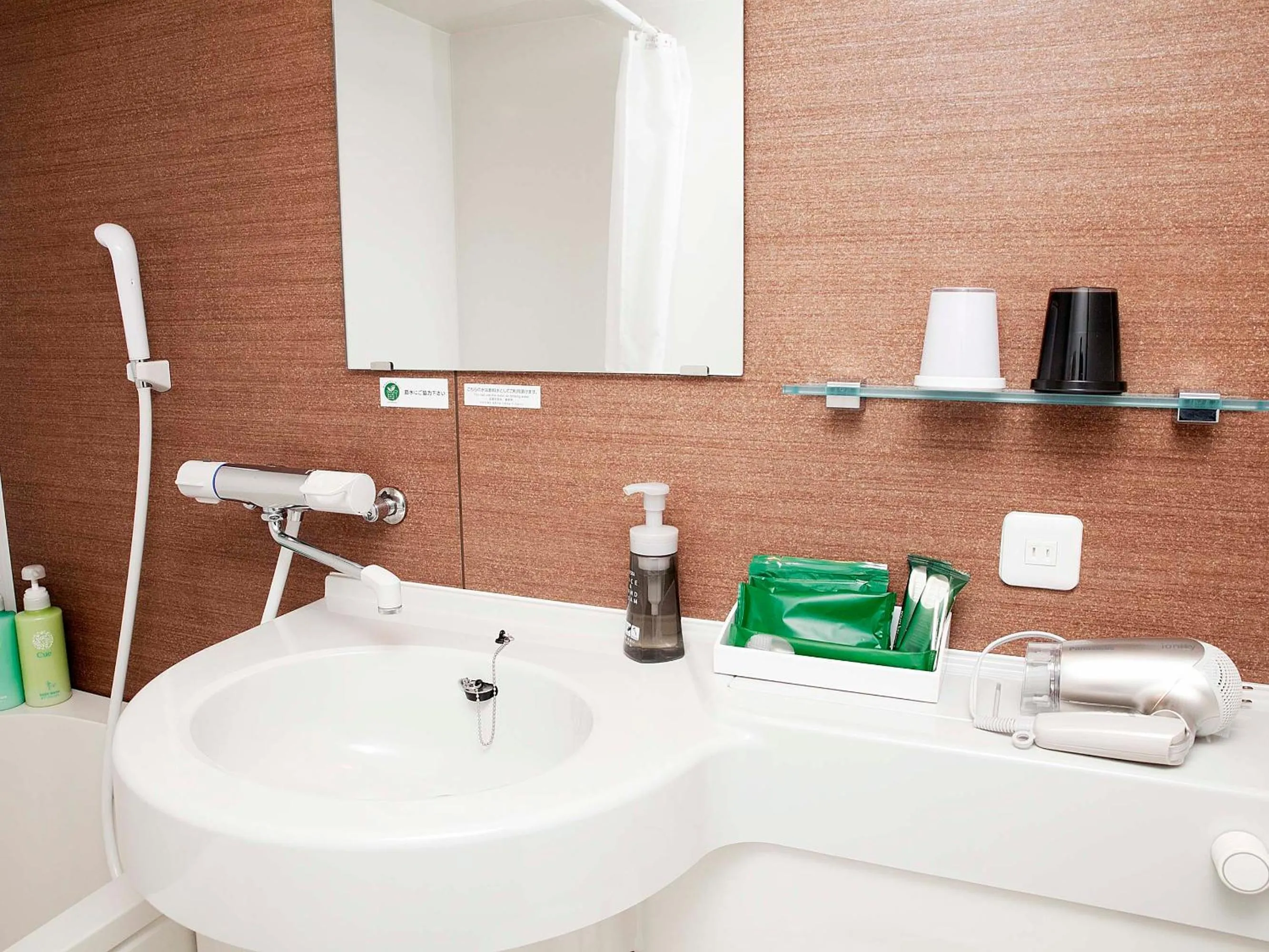 Bathroom in Hotel Route-Inn Fuji Chuo Koen Higashi