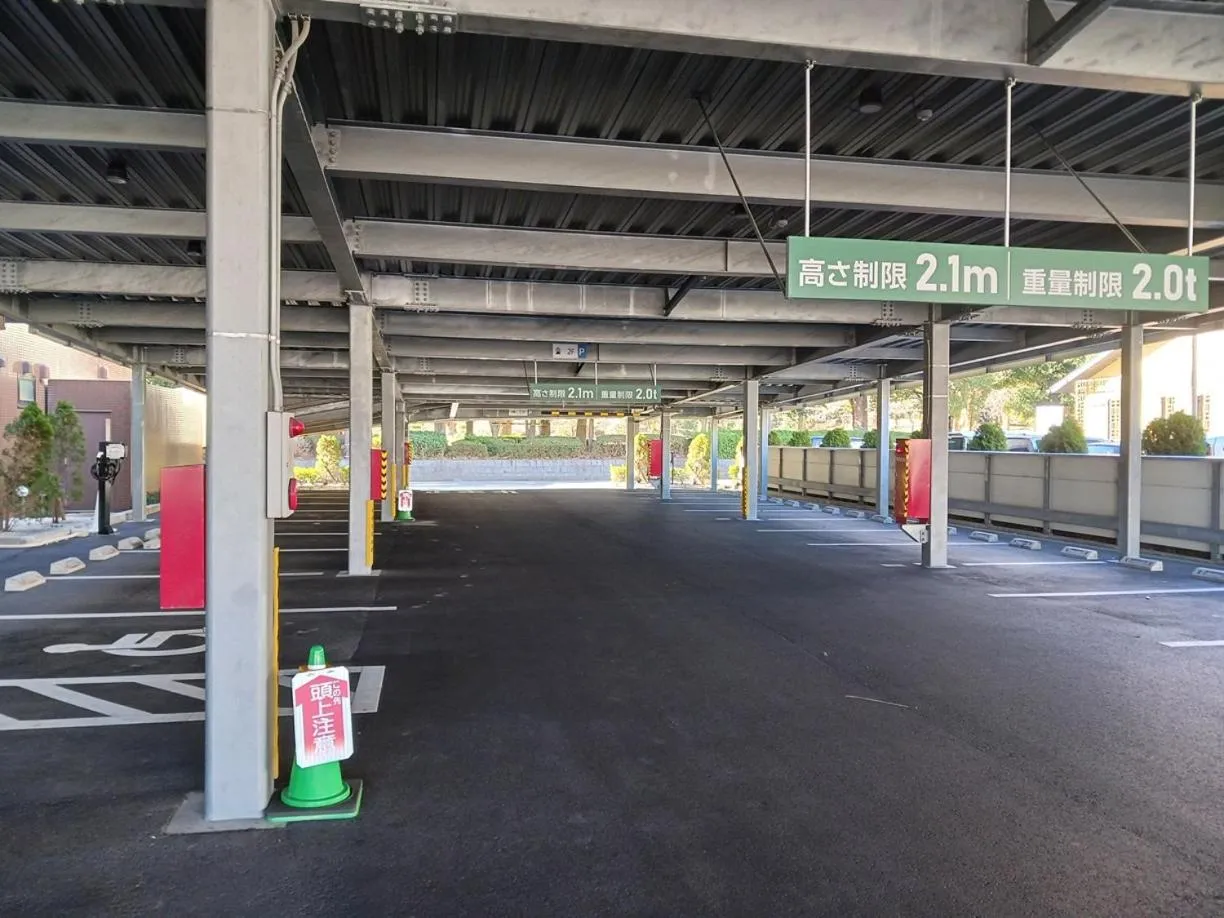 Parking in Hotel Route-Inn Fuji Chuo Koen Higashi