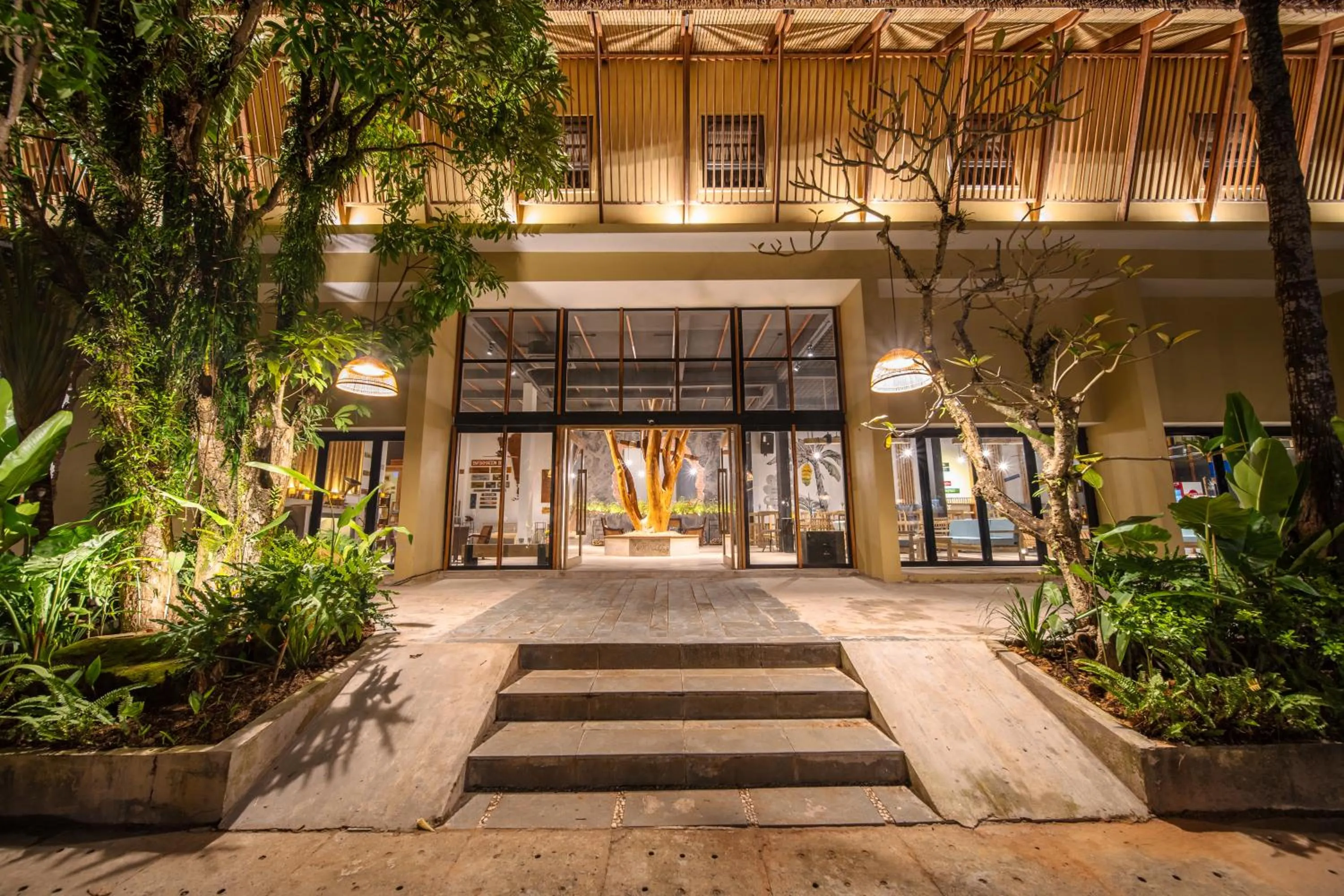 Facade/entrance in 9Station Hostel & Bar Phu Quoc