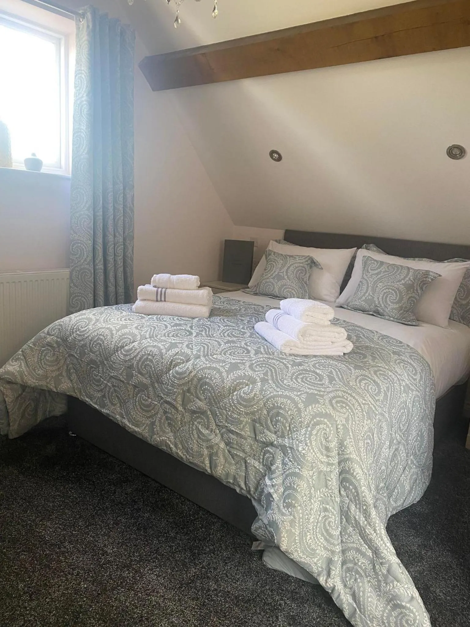 Bed in Alexander Park B&B