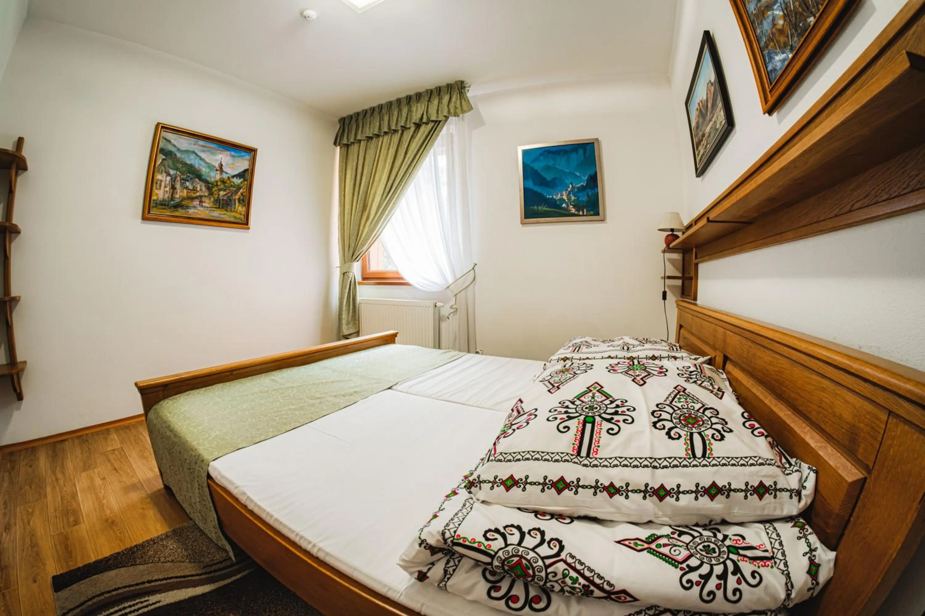 Photo of the whole room, Bed in Chata Pieniny