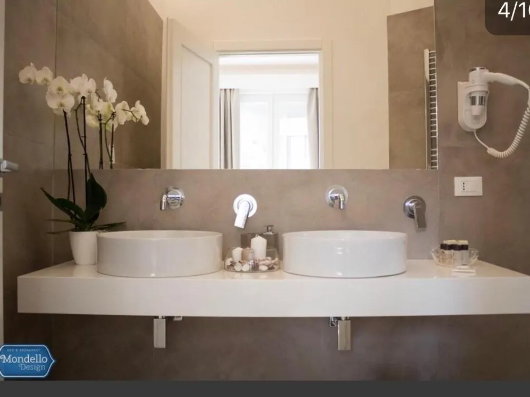 Bathroom in B&B Mondello Design