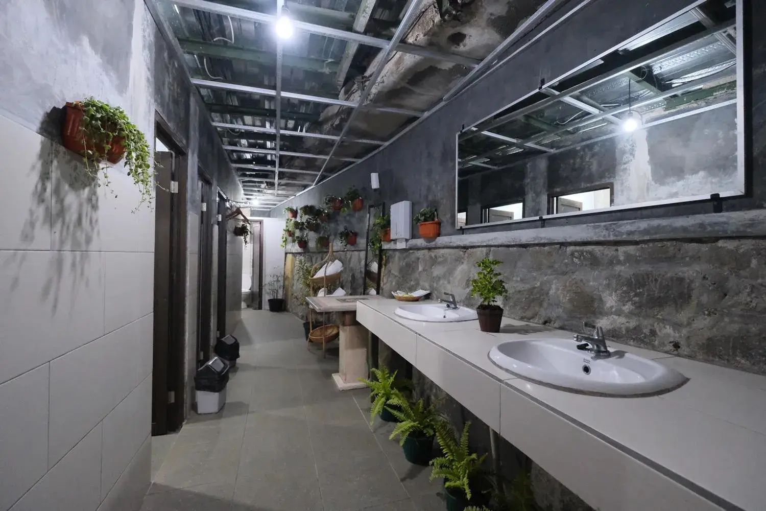 Bathroom in The Lodge Maribaya Bathroom in The Lodge Maribaya