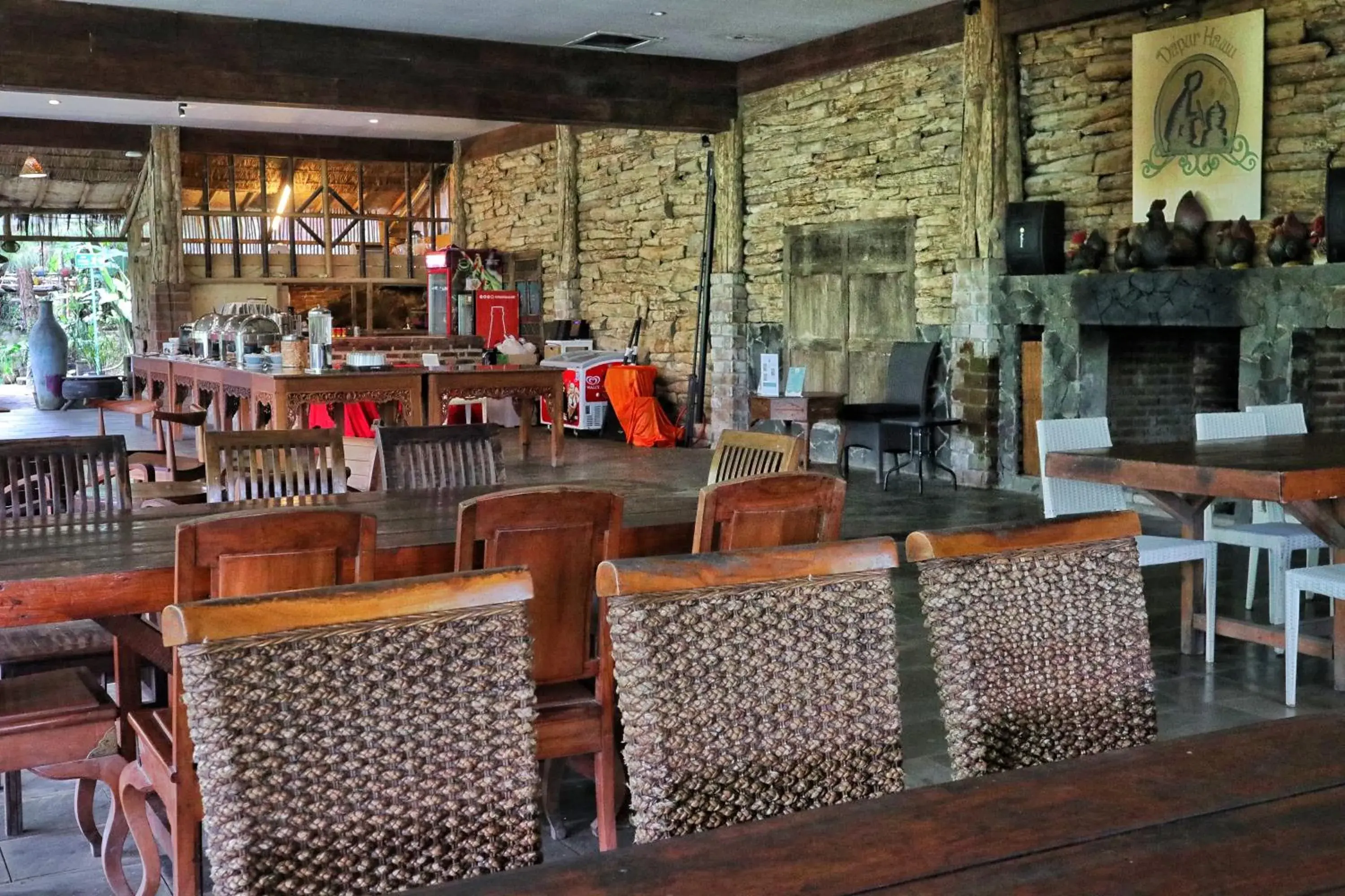 Restaurant/places to eat in The Lodge Maribaya Restaurant/places to eat in The Lodge Maribaya