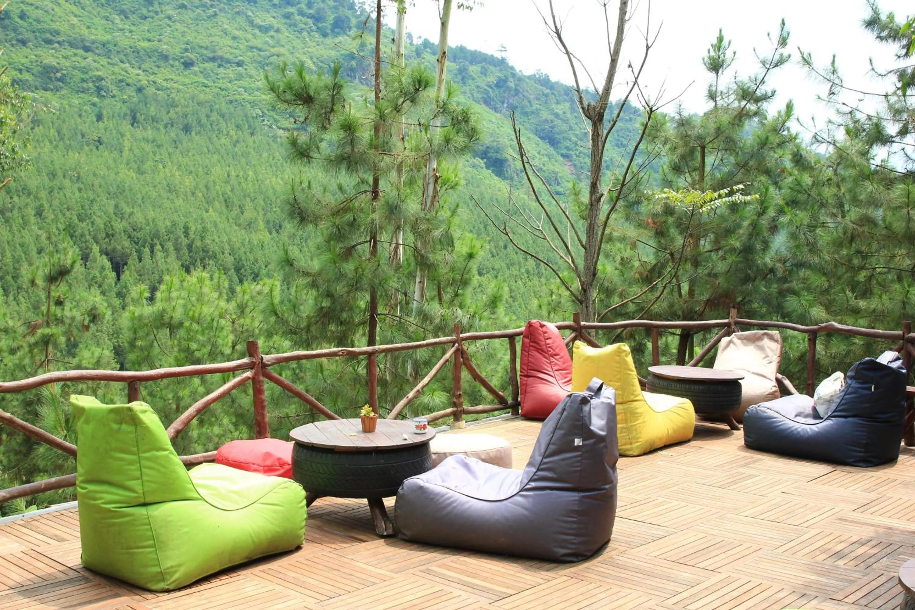 Lobby or reception in The Lodge Maribaya