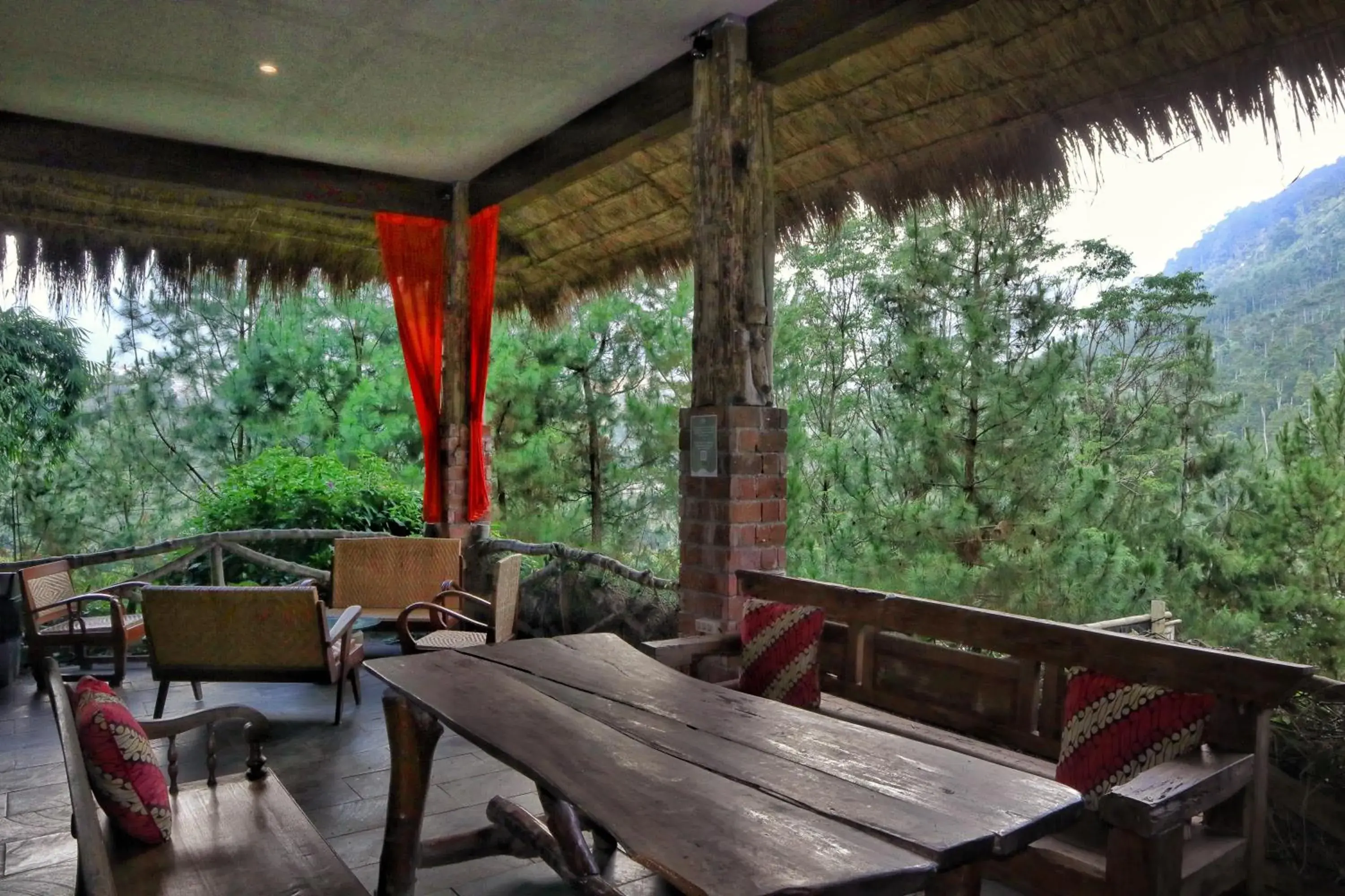 Restaurant/places to eat in The Lodge Maribaya Restaurant/places to eat in The Lodge Maribaya