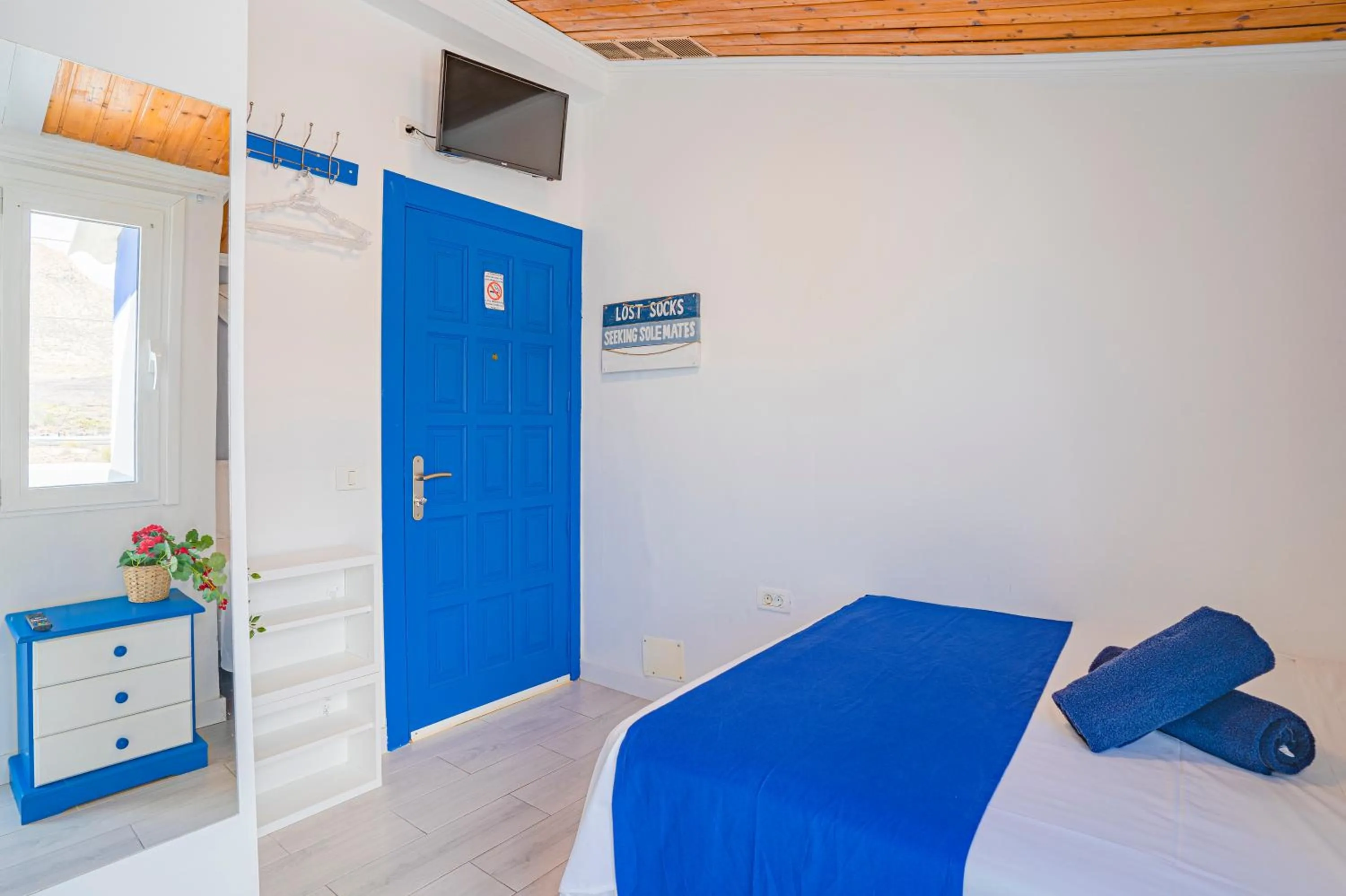 Bed in Hostel Neon Tenerife