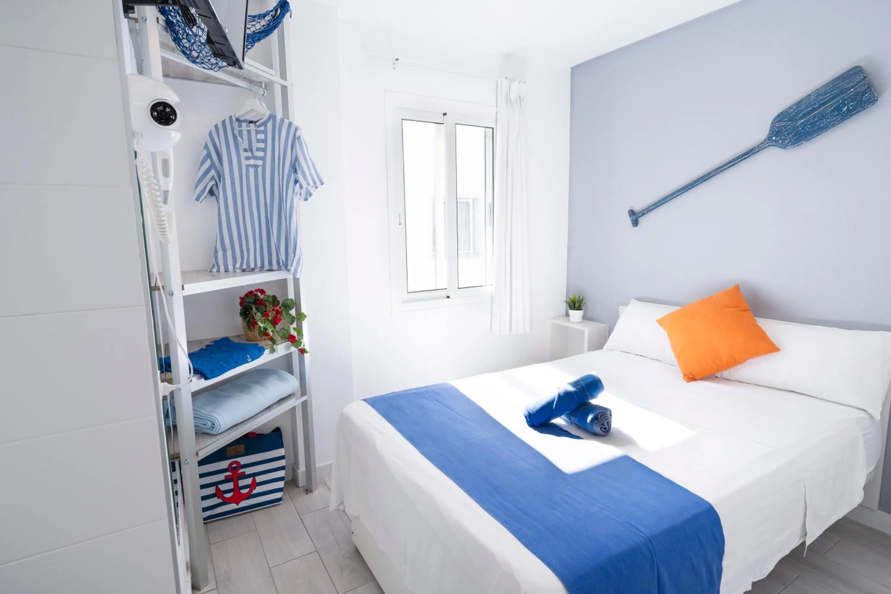 View (from property/room), Bed in Hostel Neon Tenerife