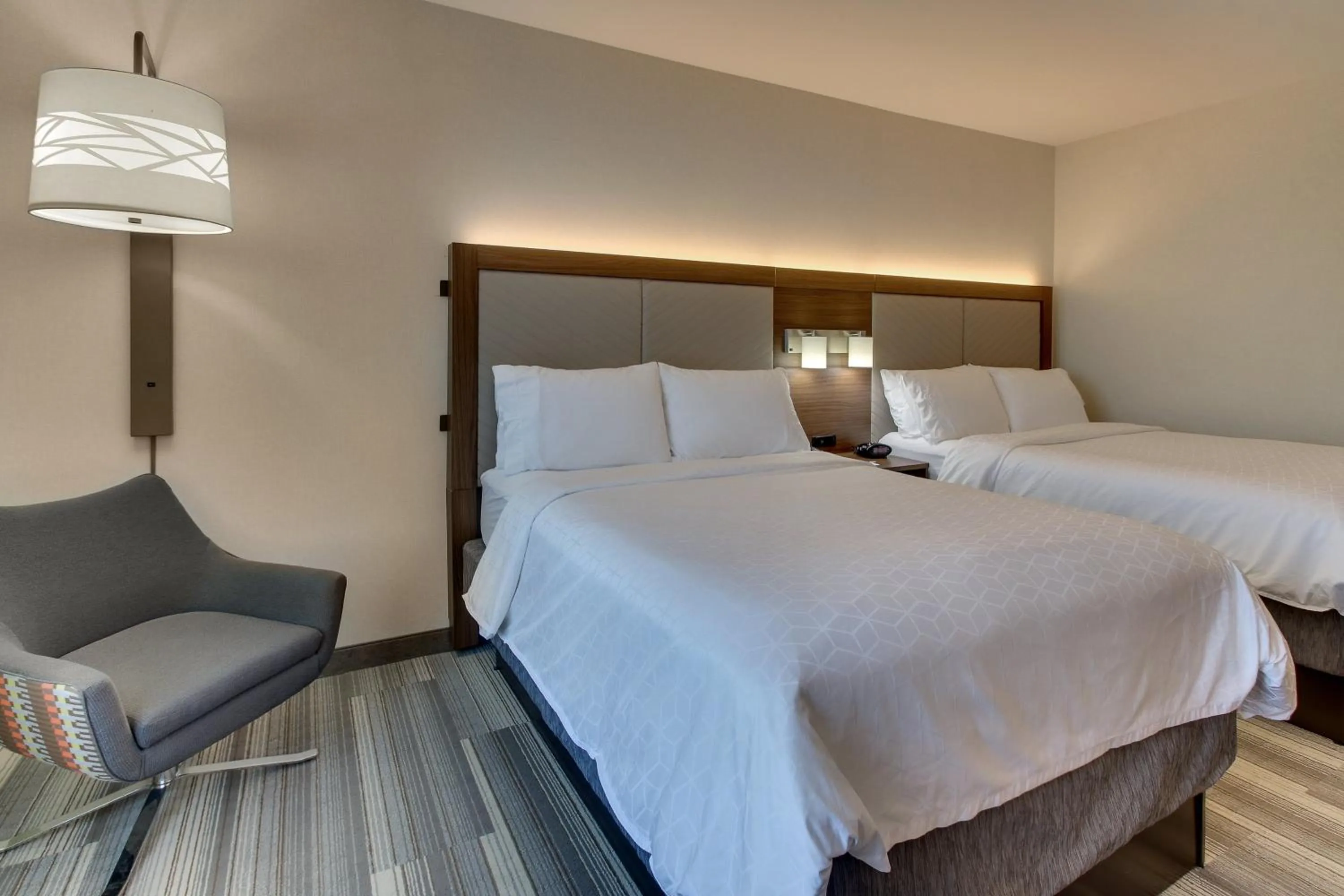 Photo of the whole room, Bed in Holiday Inn Express & Suites Ithaca by IHG