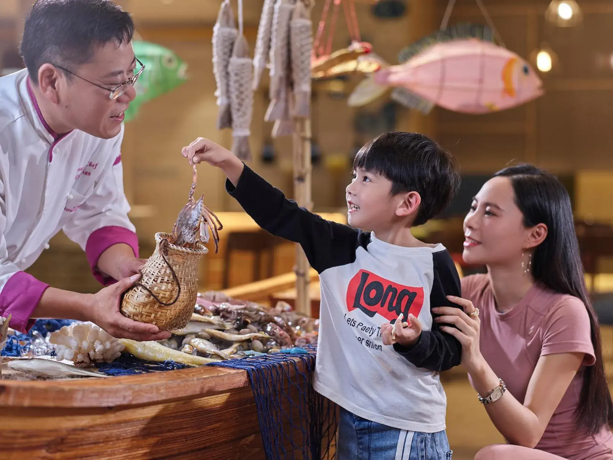 Restaurant/places to eat in Crowne Plaza Ningbo Xiangshan Sea View by IHG Restaurant/places to eat in Crowne Plaza Ningbo Xiangshan Sea View by IHG