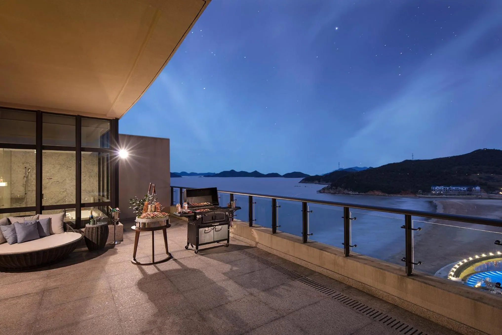 Photo of the whole room in Crowne Plaza Ningbo Xiangshan Sea View by IHG