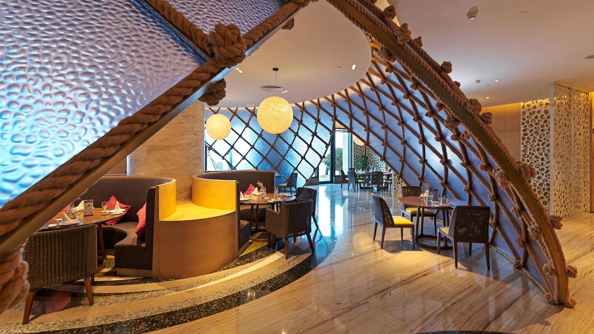 Restaurant/places to eat in Crowne Plaza Ningbo Xiangshan Sea View by IHG