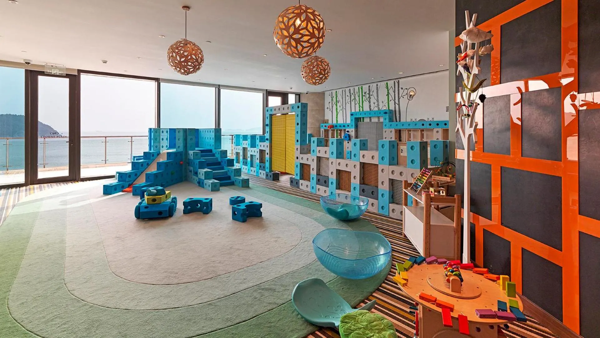 Fitness centre/facilities in Crowne Plaza Ningbo Xiangshan Sea View by IHG