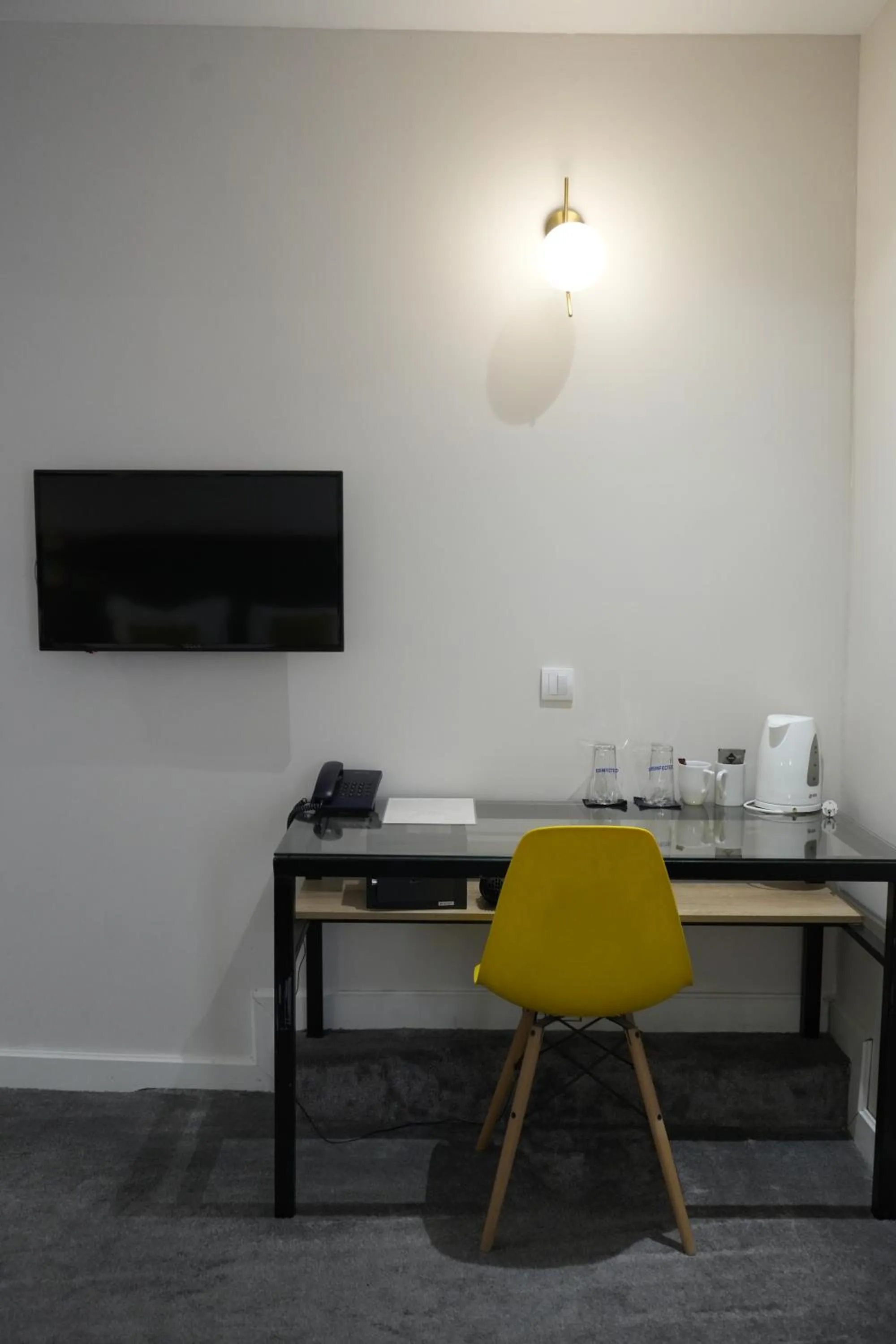 Photo of the whole room in Hotel Bohemian Garni - Skadarlija