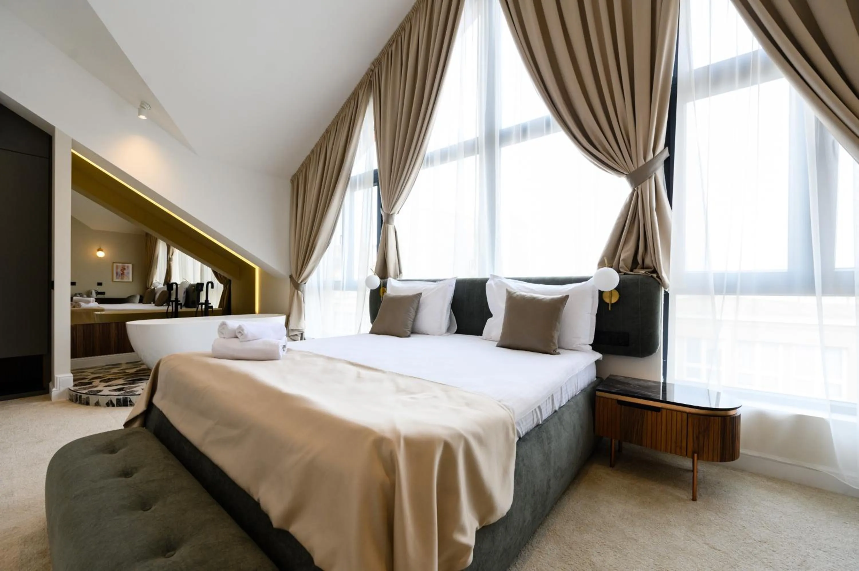 Bedroom, Bed in Hotel Bohemian Garni - Skadarlija