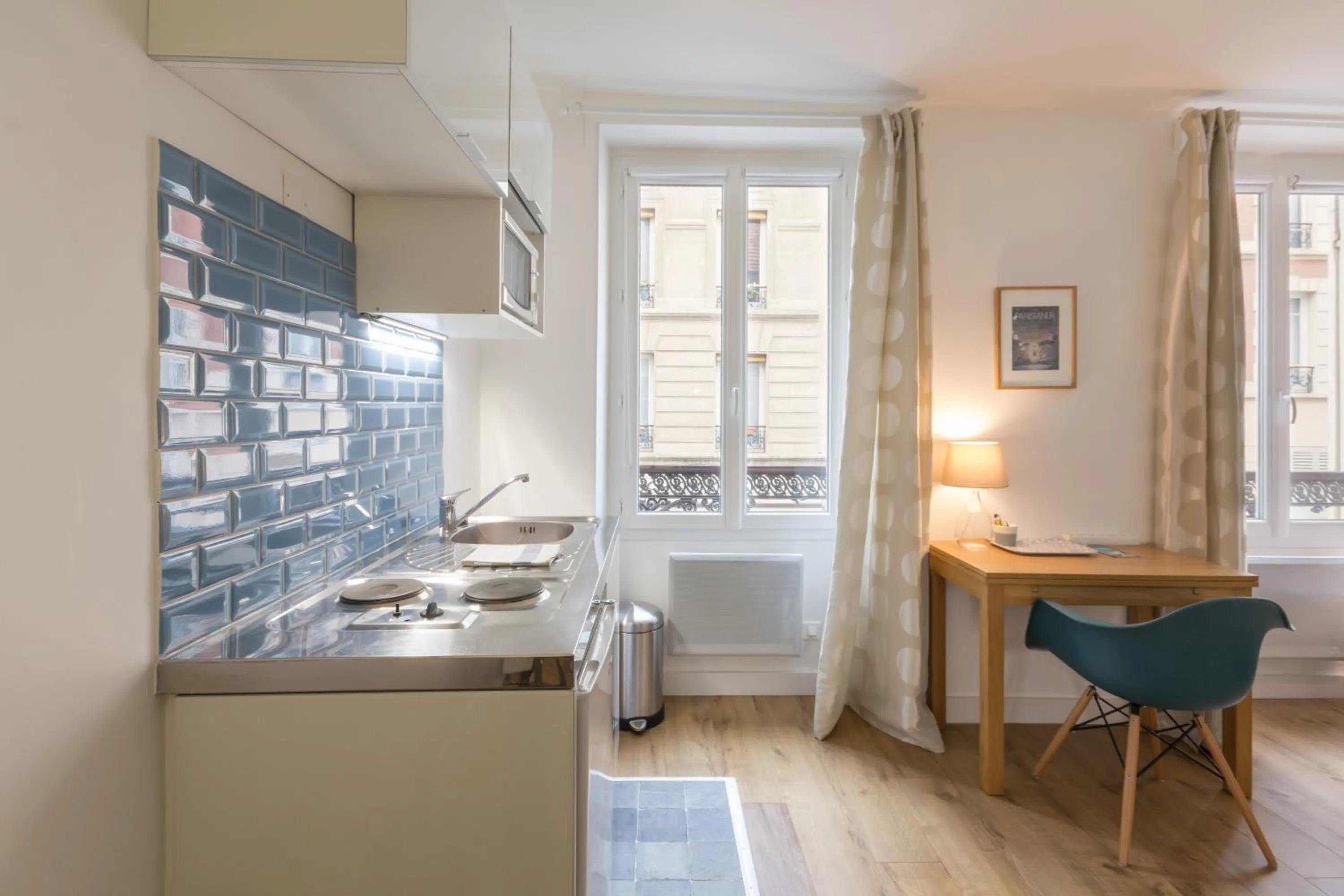Kitchen or kitchenette in Les Toits de Paris