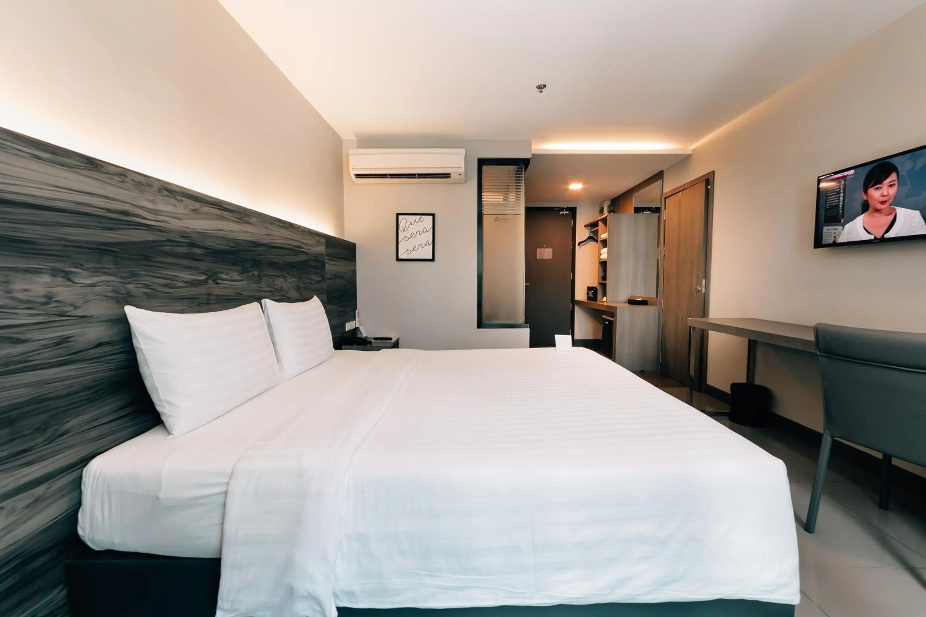 bunk bed, Bed in Spenza Hotel