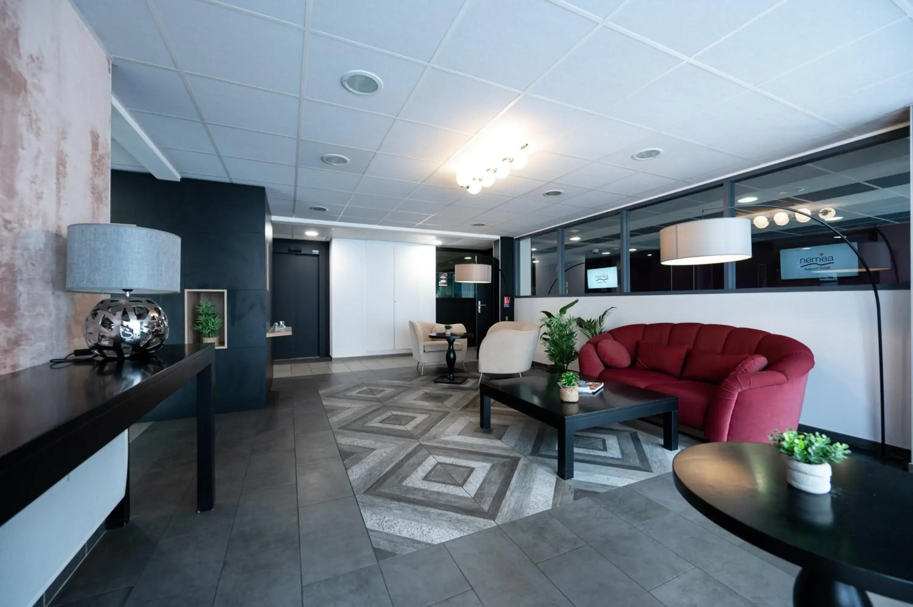 Lobby or reception in Nemea Appart Hotel Quai Victor Tours Centre Lobby or reception in Nemea Appart Hotel Quai Victor Tours Centre