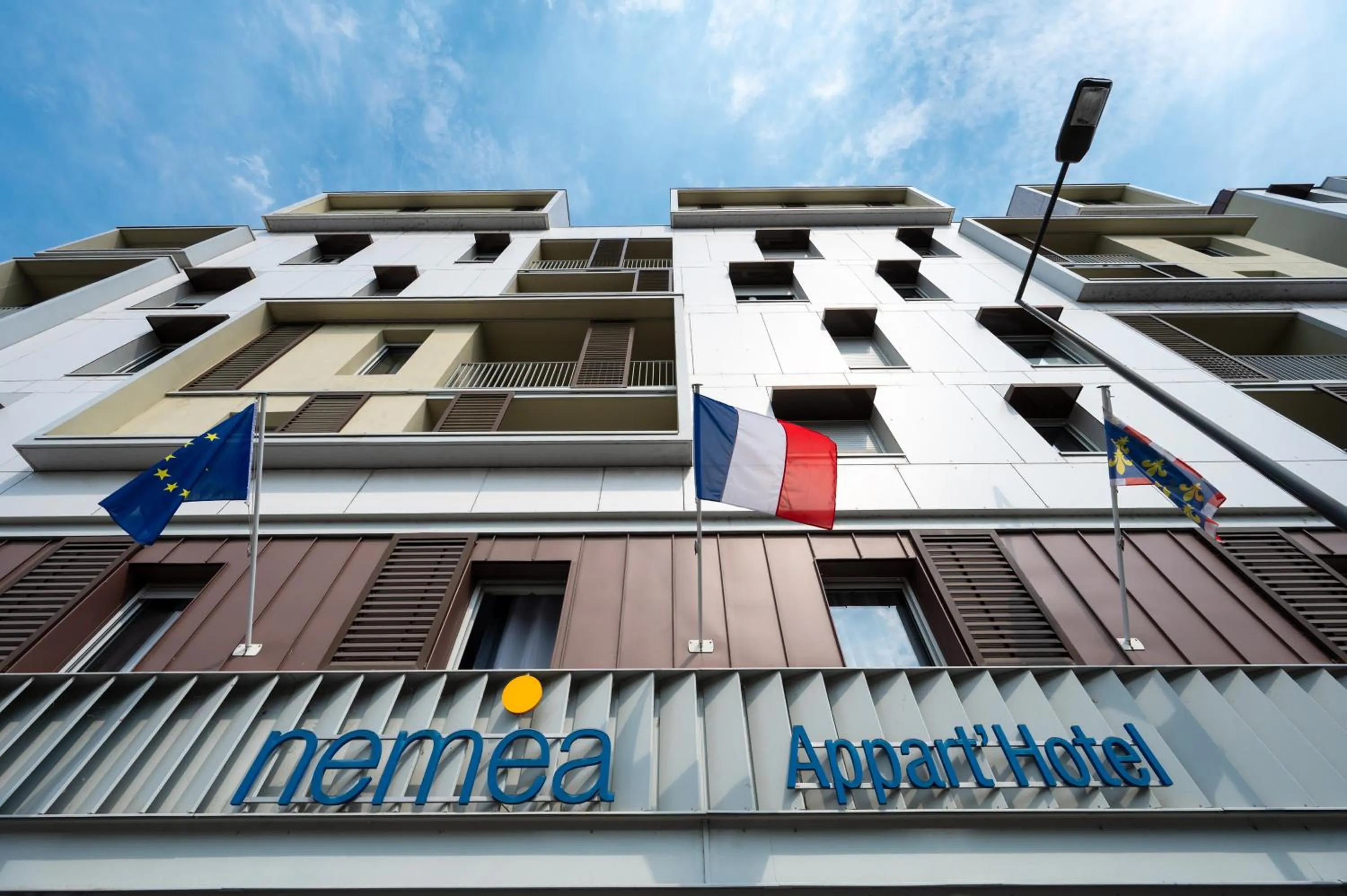 Property building in Nemea Appart Hotel Quai Victor Tours Centre