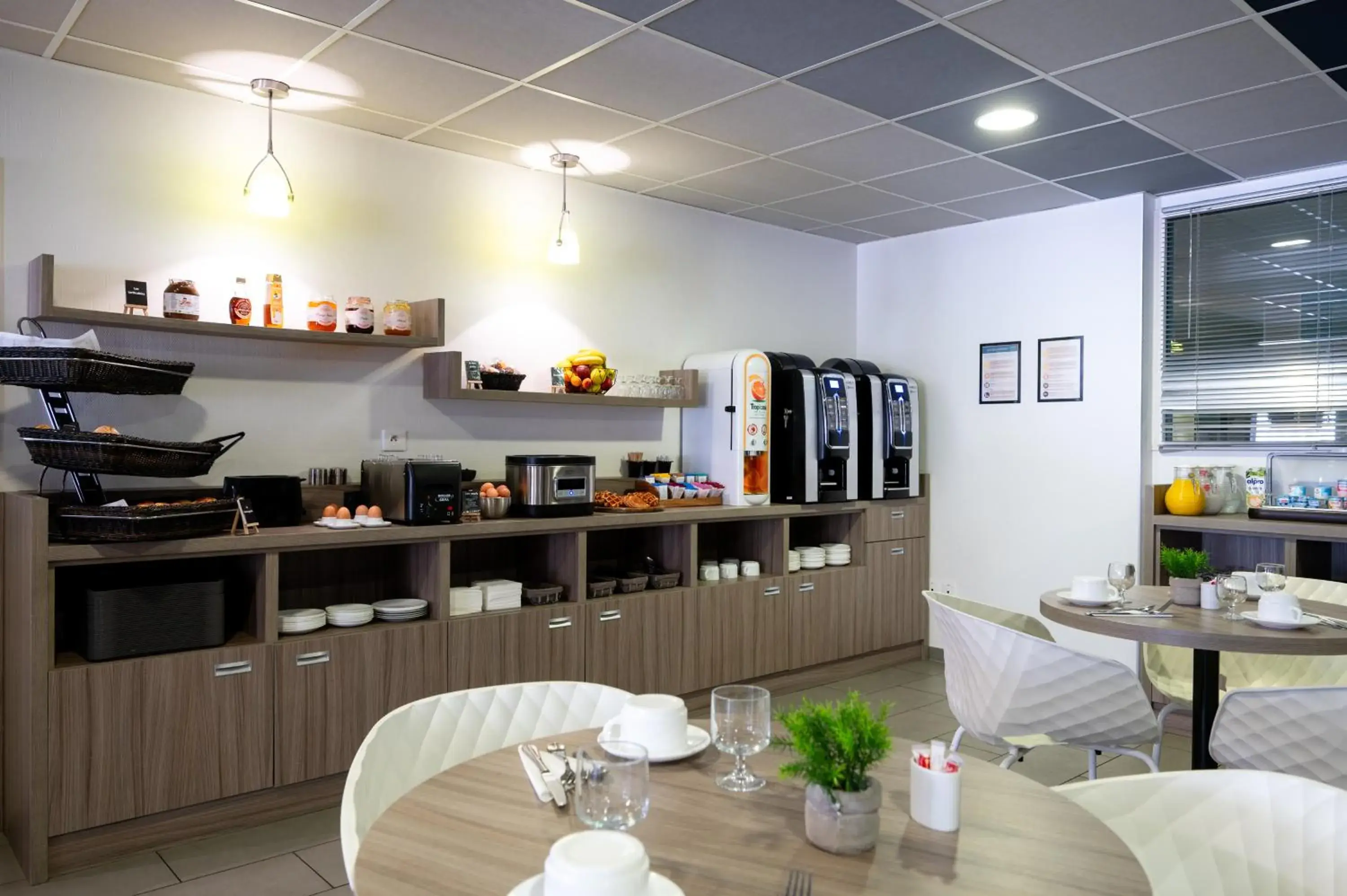 Breakfast in Nemea Appart Hotel Quai Victor Tours Centre Breakfast in Nemea Appart Hotel Quai Victor Tours Centre