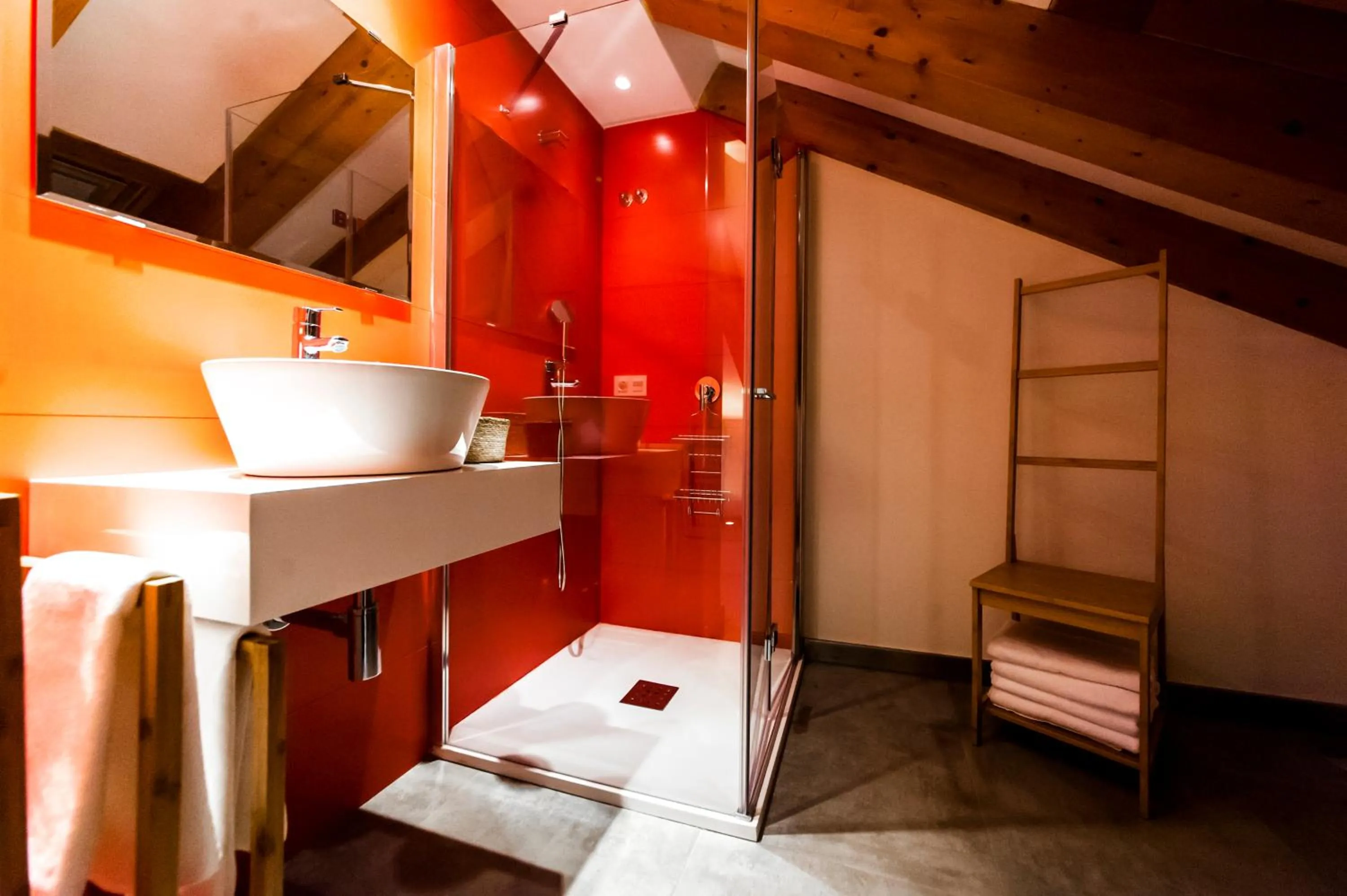 Bathroom, Bed in El Mirador Del Alcazar