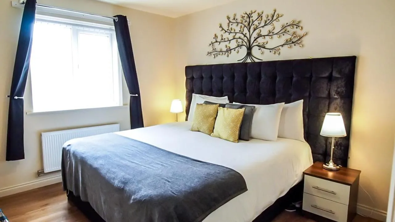 Two-Bedroom Apartment in UR City Pad - Regent Wharf
