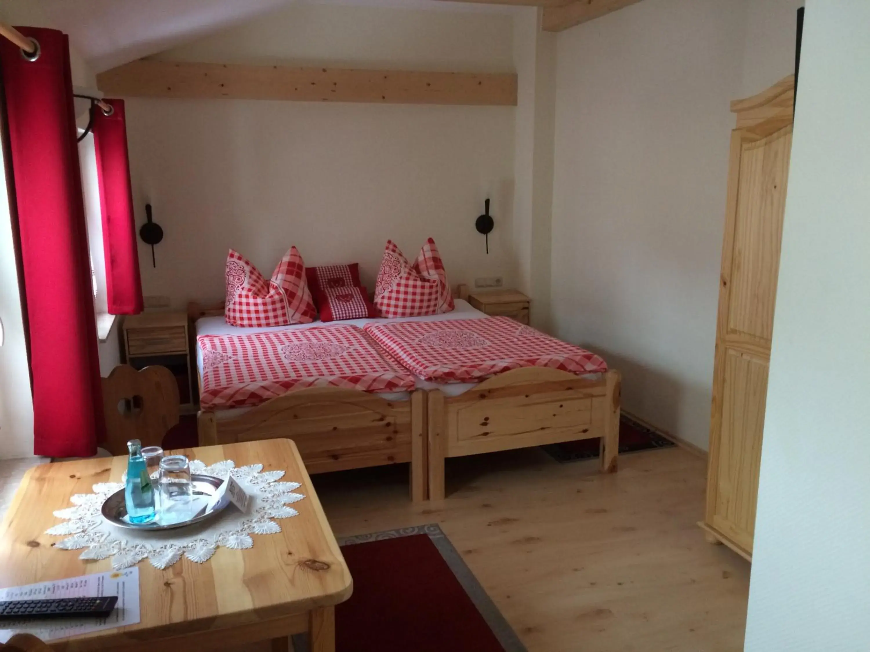 Standard Double or Twin Room - single occupancy in Pension Zum Bauernstübl Standard Double or Twin Room - single occupancy in Pension Zum Bauernstübl