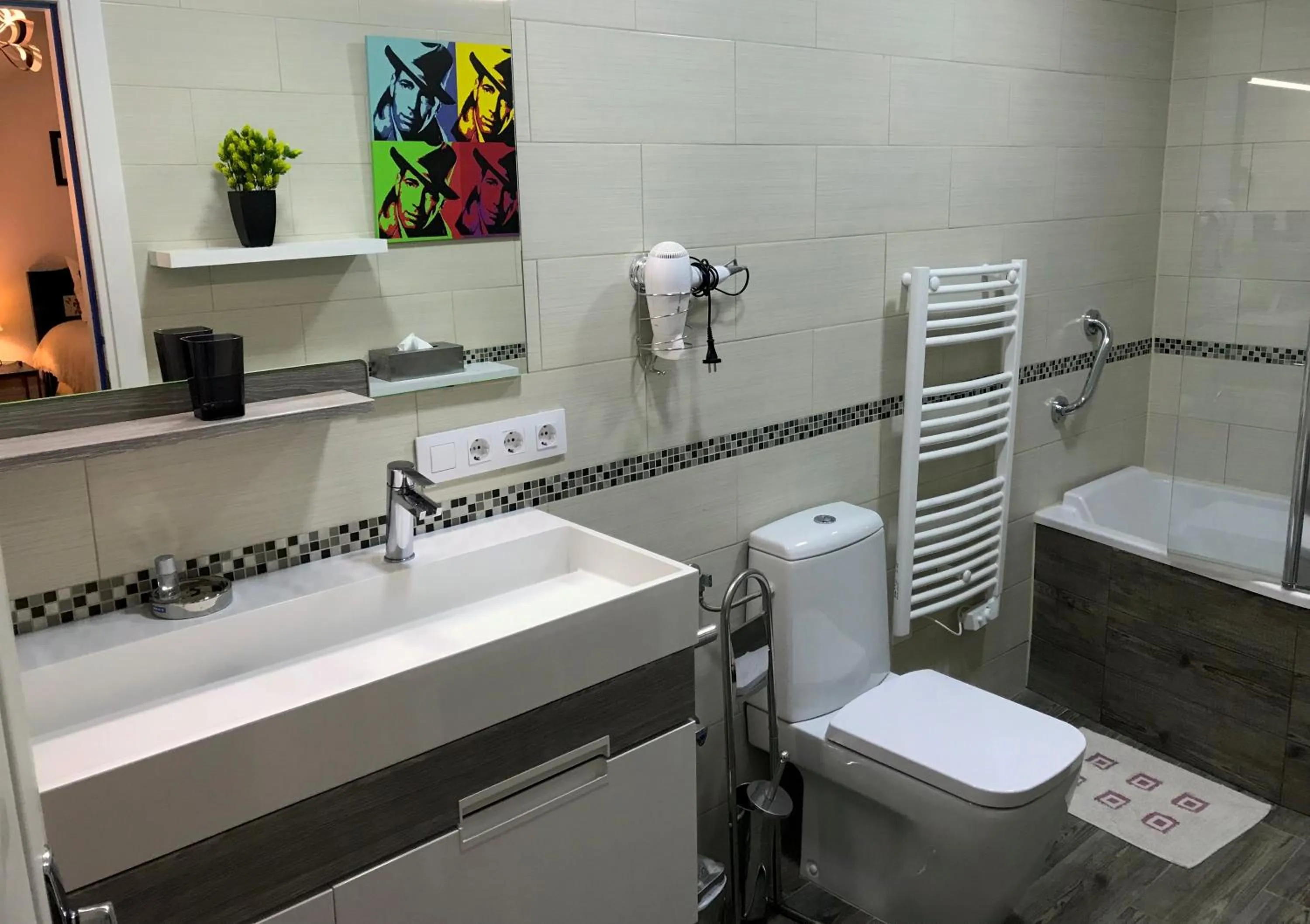 Shower in Victorian Lodge