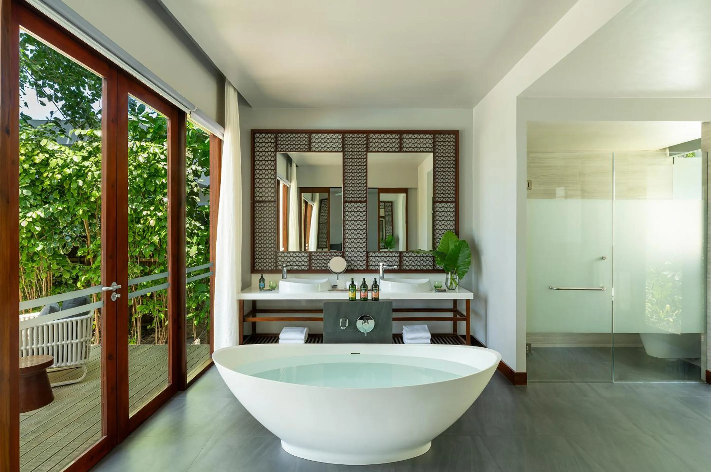 Bath in Dhigali Maldives - A Premium All-Inclusive Resort