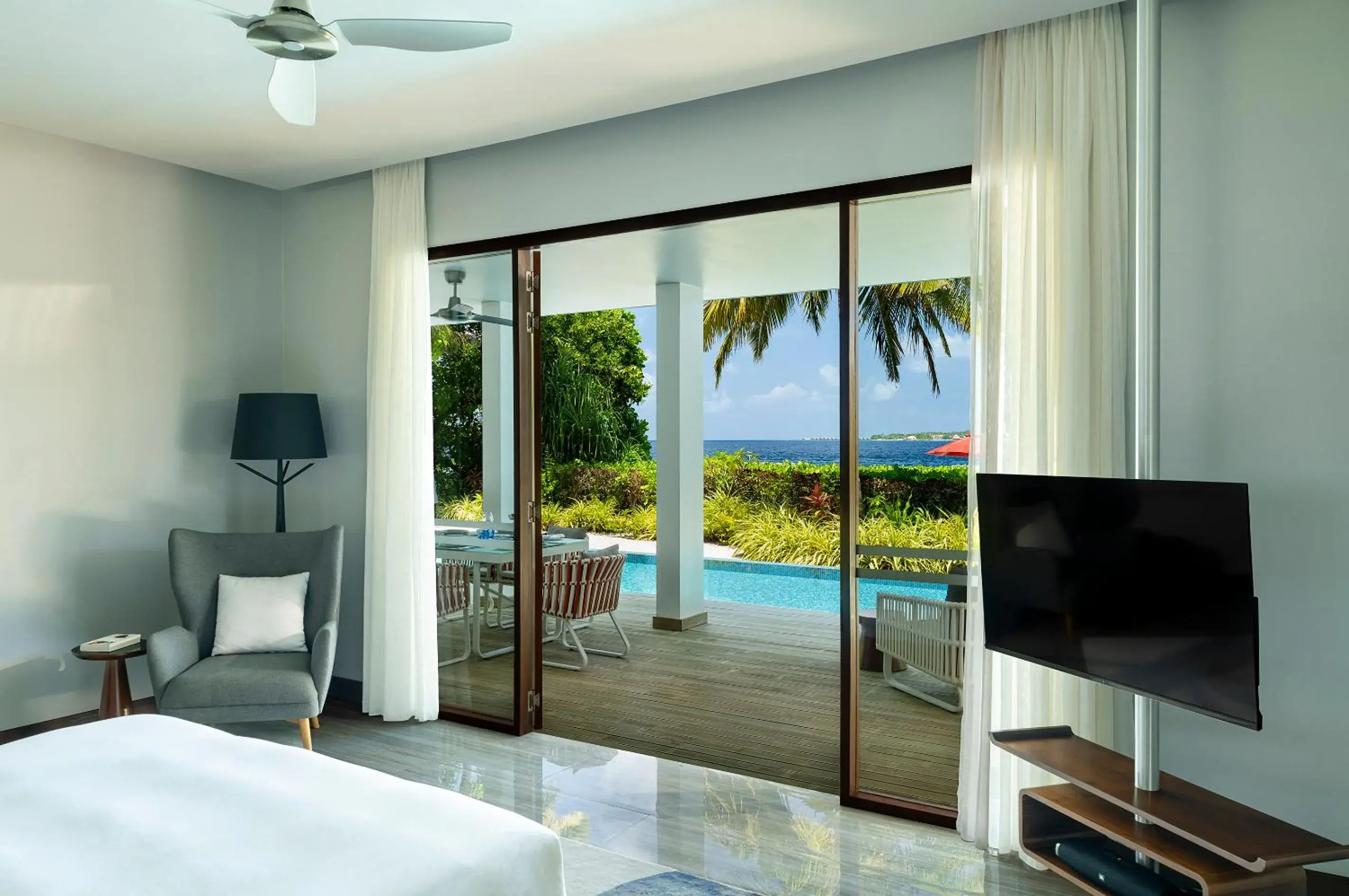 Bed in Dhigali Maldives - A Premium All-Inclusive Resort Bed in Dhigali Maldives - A Premium All-Inclusive Resort