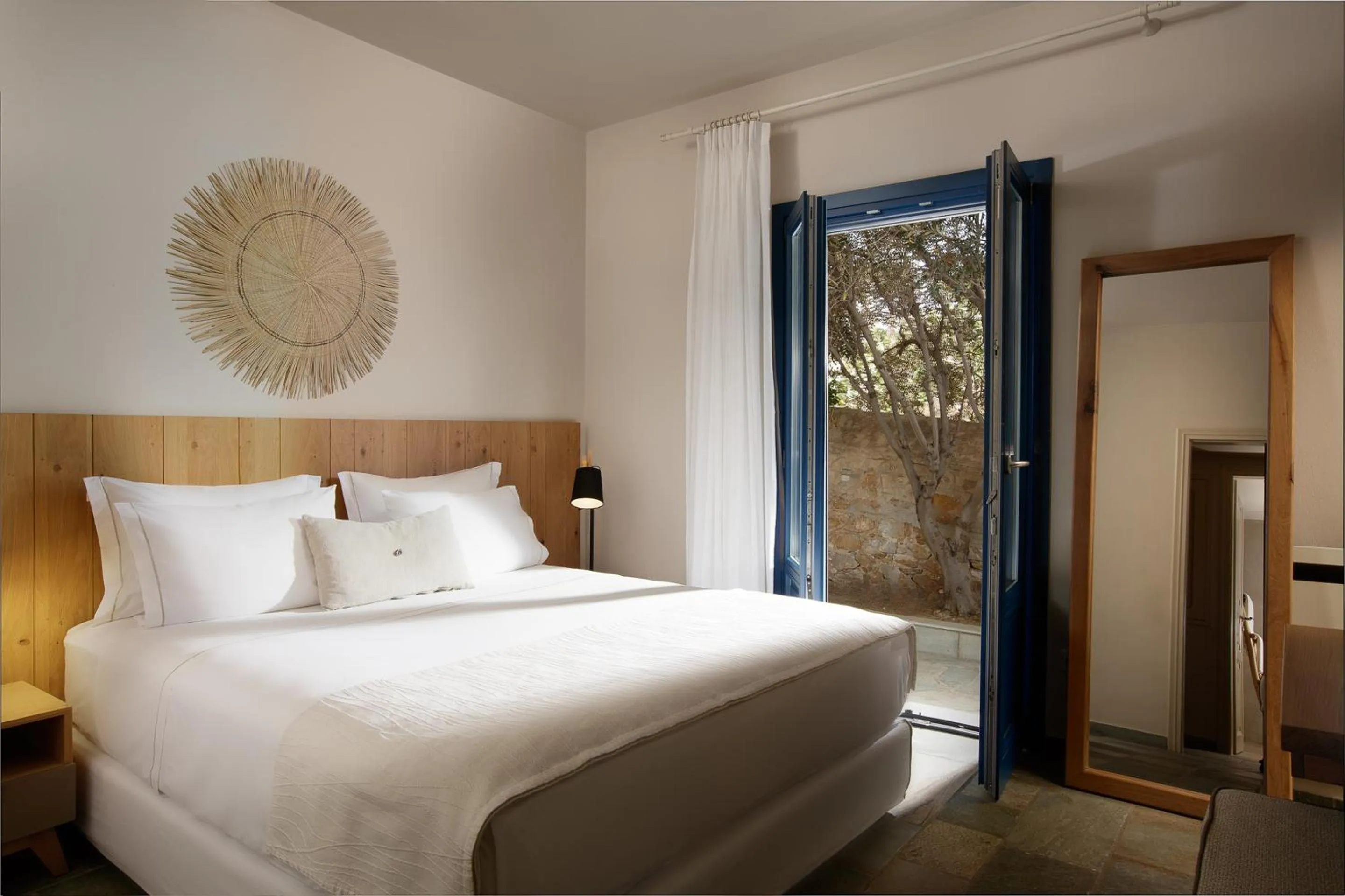 Bed in Sifnos House - Rooms and SPA