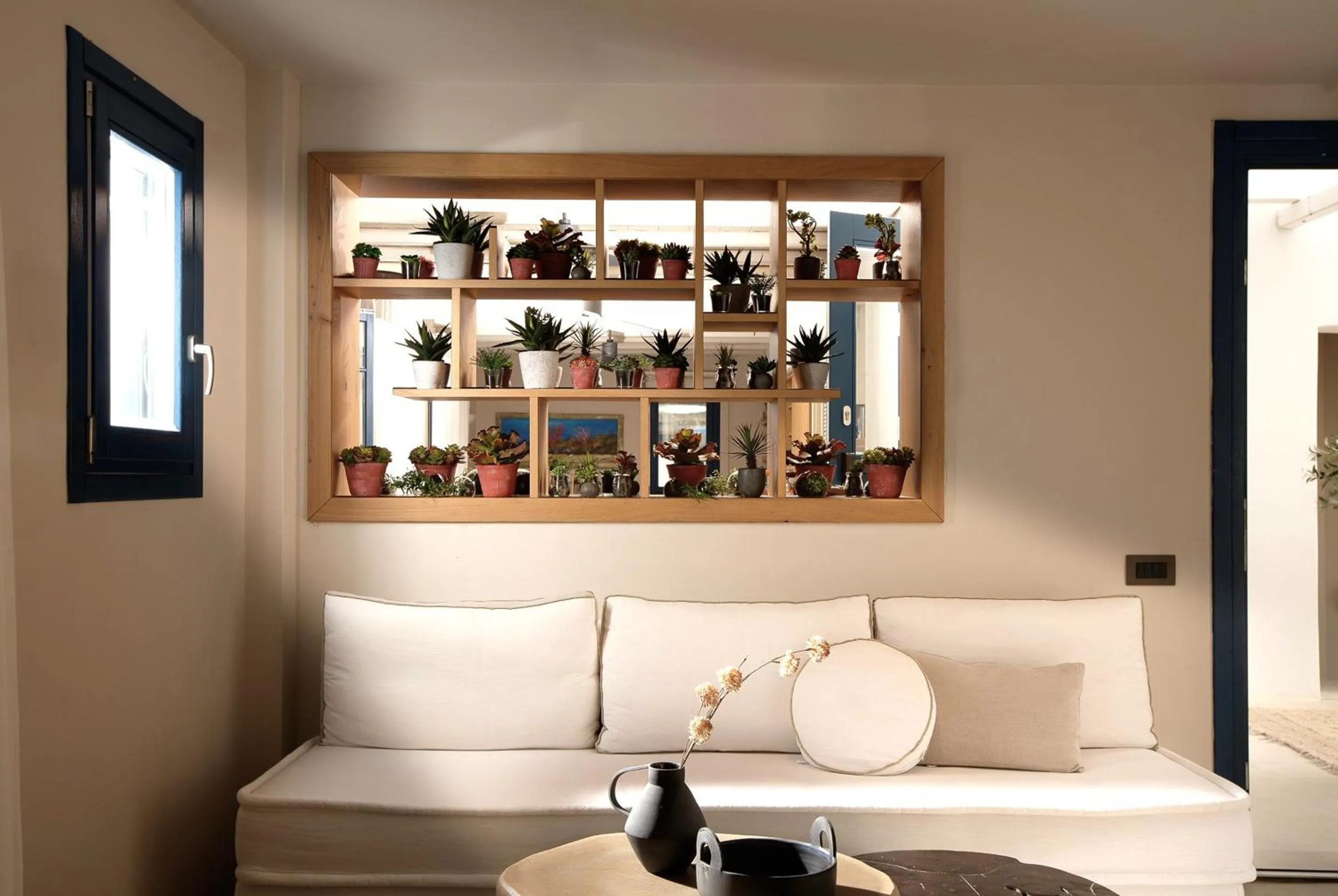 Lobby or reception in Sifnos House - Rooms and SPA