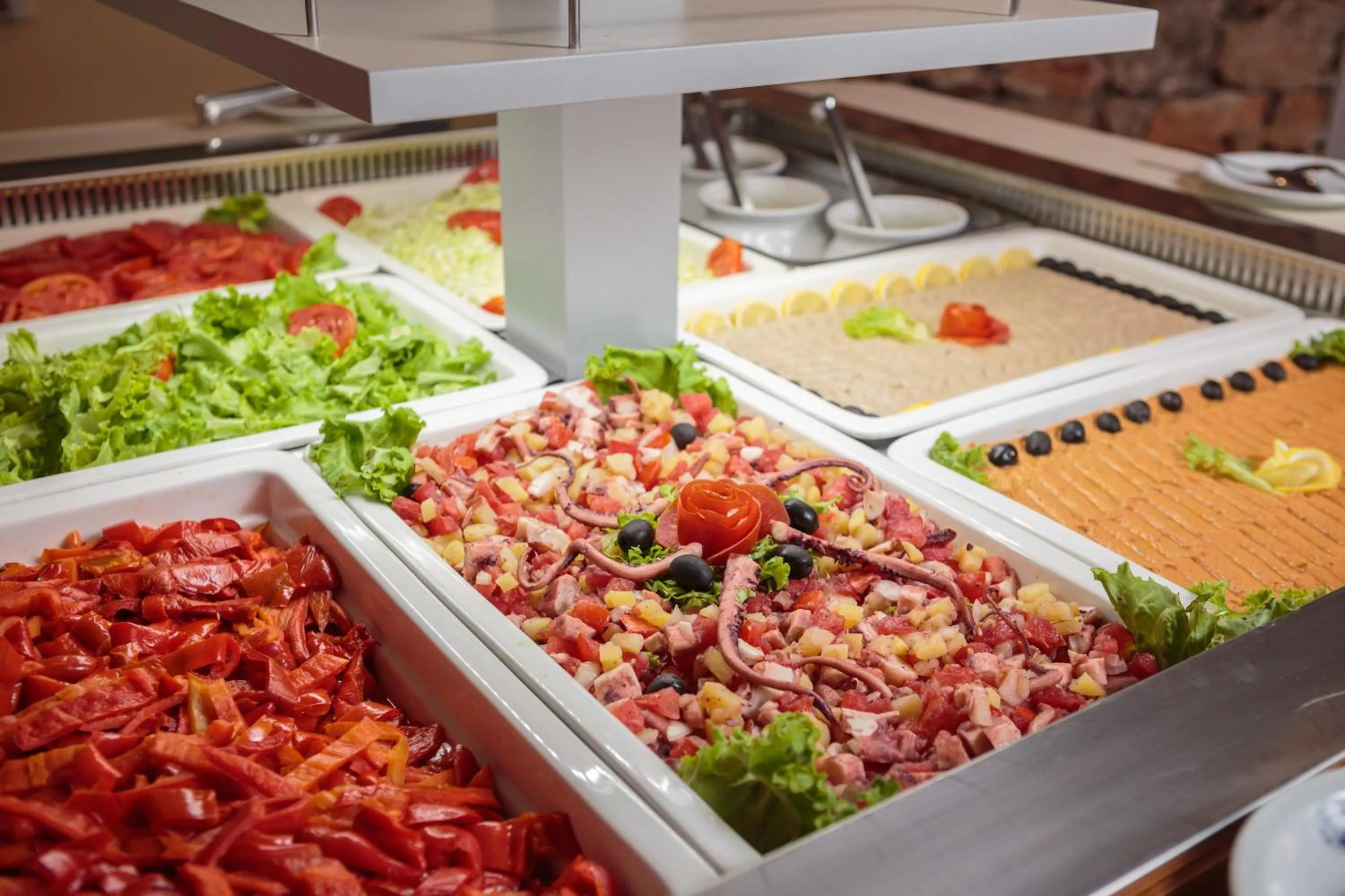 Restaurant/places to eat in Fontana Resort