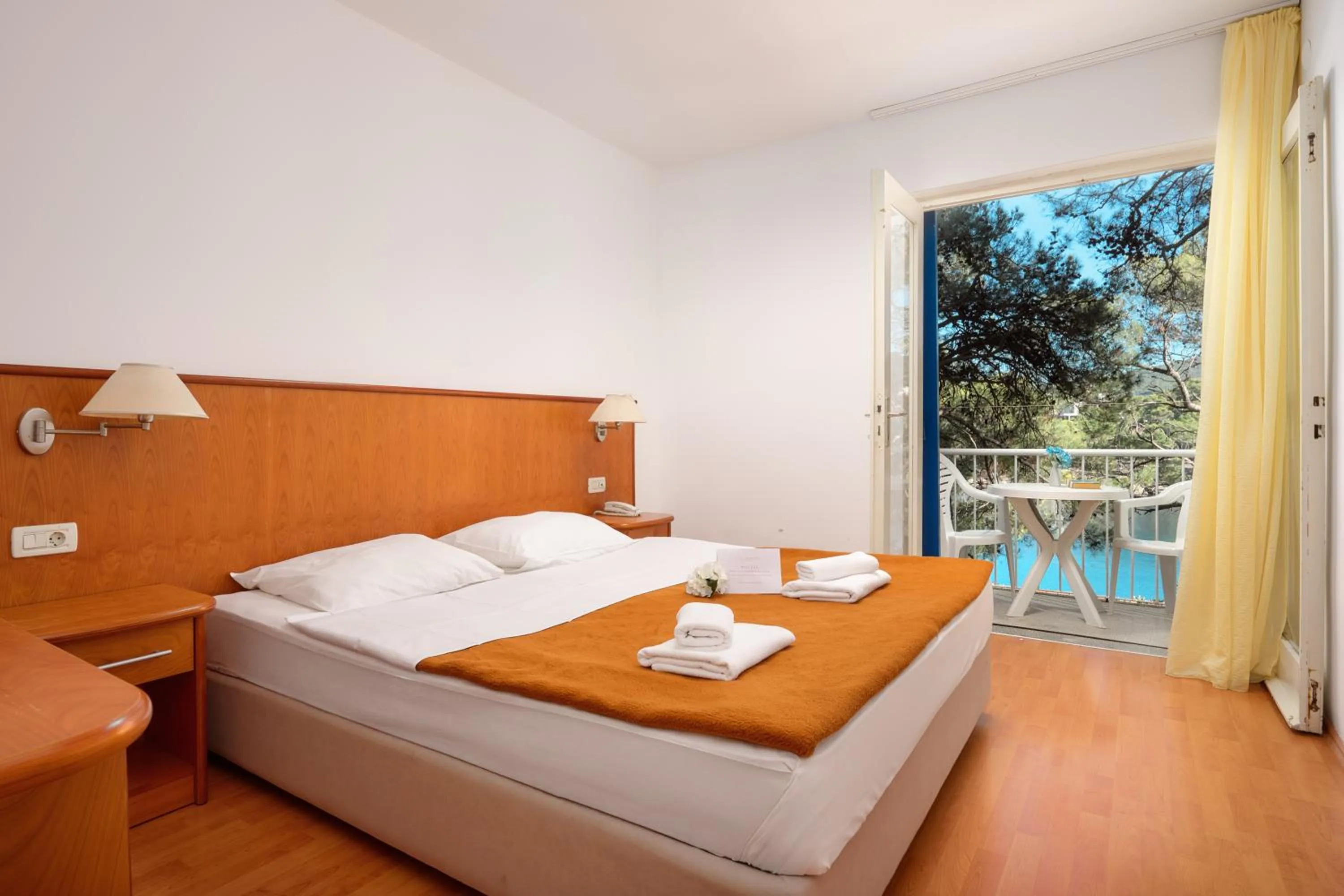 Bed in Fontana Resort